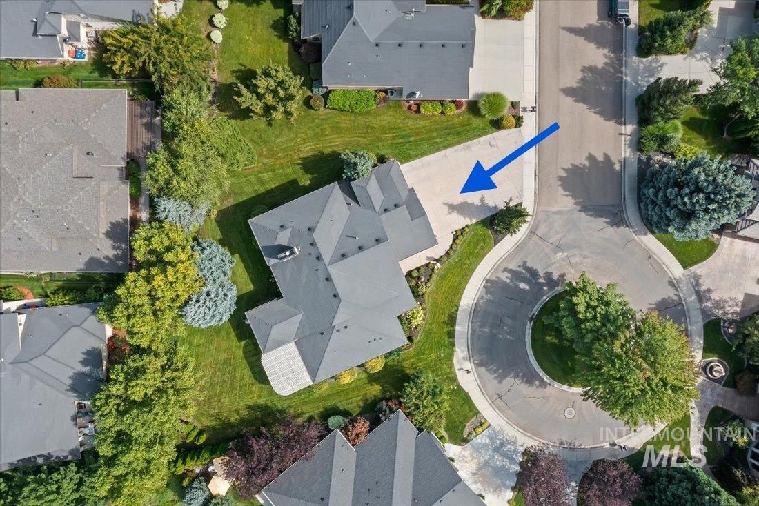 1354 W Overlake Ct, Eagle, Idaho 83616, 5 Bedrooms, 3 Bathrooms, Residential For Sale, Price $975,000, 99000979