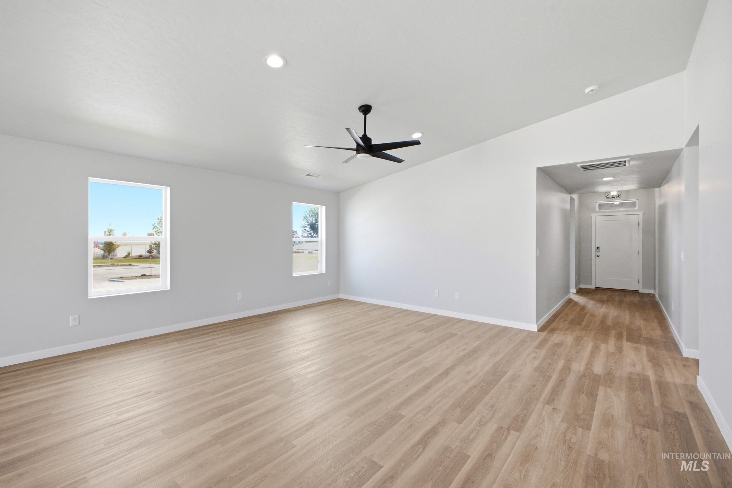 185 N Tideberry Ave, Kuna, Idaho 83634, 4 Bedrooms, 2 Bathrooms, Residential For Sale, Price $444,990,MLS 99000982