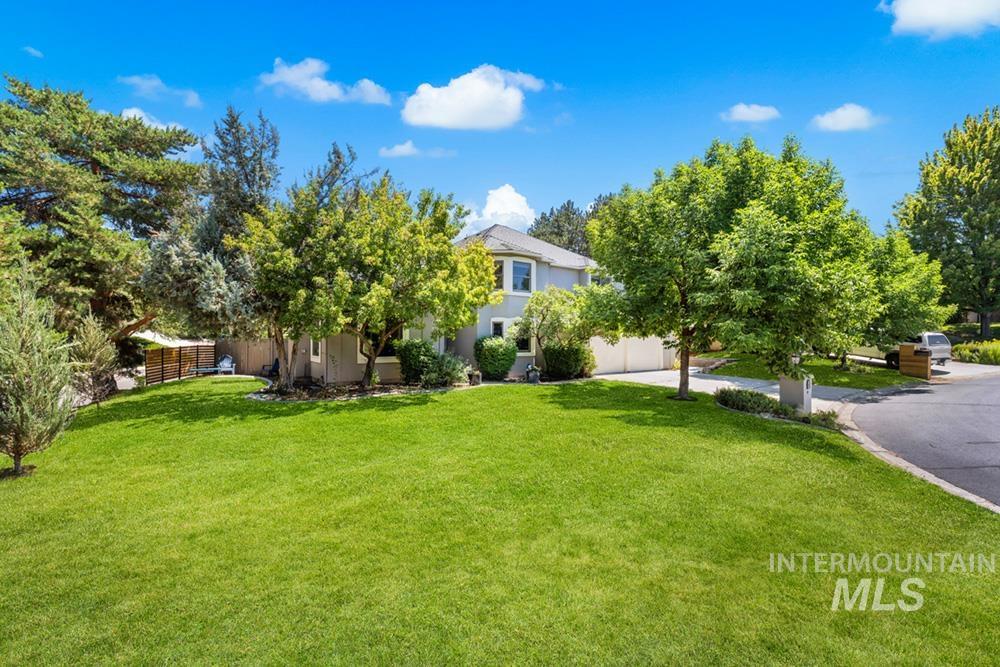 1865 E Sendero Ln, Boise, Idaho 83712, 5 Bedrooms, 3 Bathrooms, Residential For Sale, Price $950,000, 99000987
