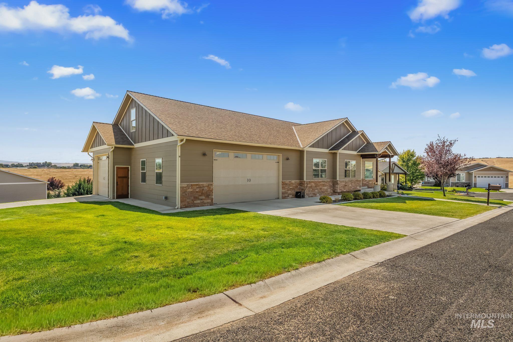 2501 Westridge, Clarkston, Washington 99403, 4 Bedrooms, 3 Bathrooms, Residential For Sale, Price $910,000,MLS 99000990