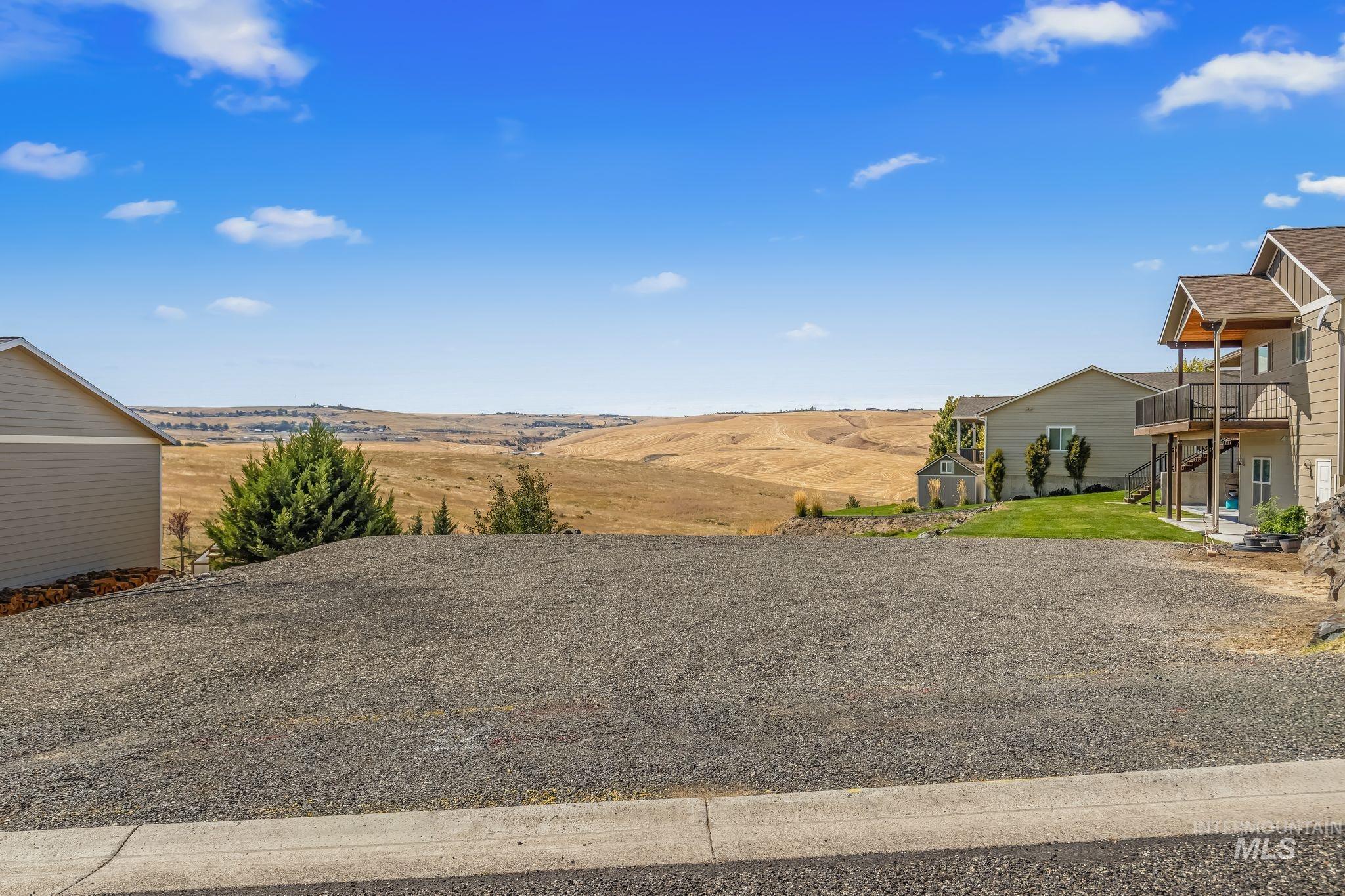 2501 Westridge, Clarkston, Washington 99403, 4 Bedrooms, 3 Bathrooms, Residential For Sale, Price $910,000,MLS 99000990