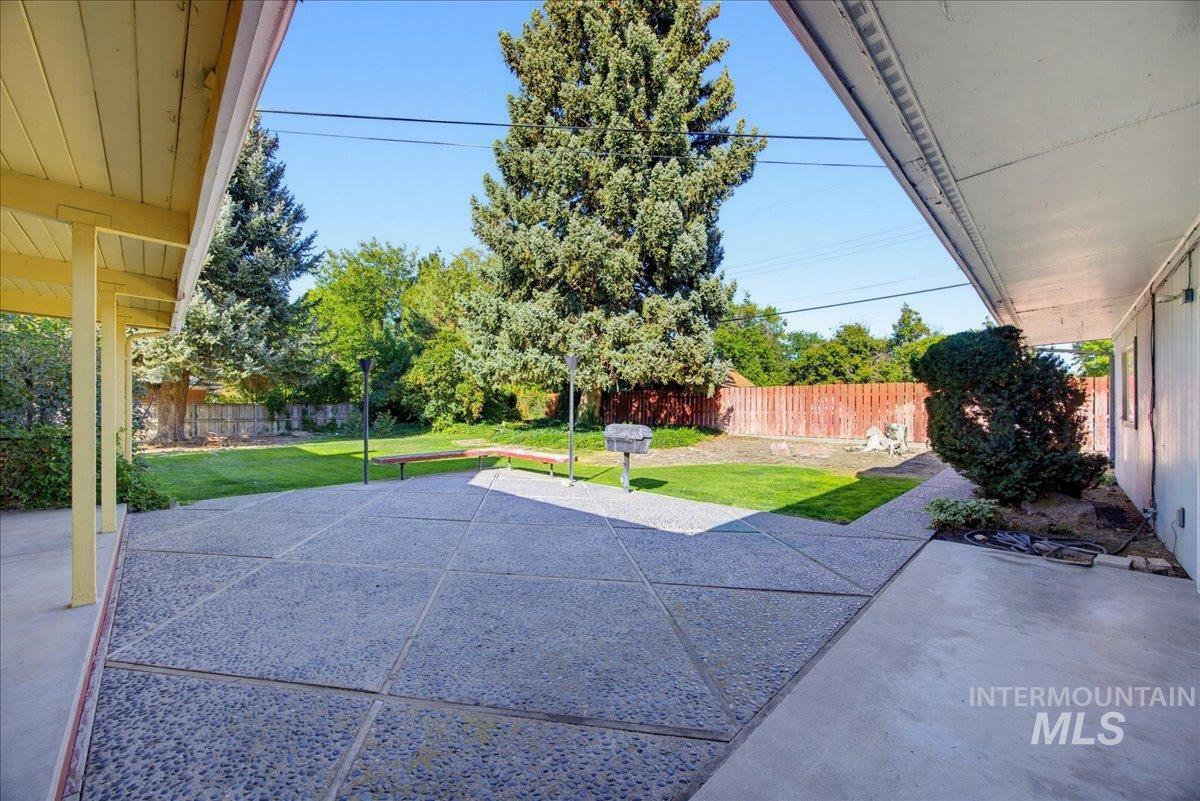 1803 S 10th Ave, Caldwell, Idaho 83605, 3 Bedrooms, 2 Bathrooms, Residential For Sale, Price $579,900,MLS 99000993