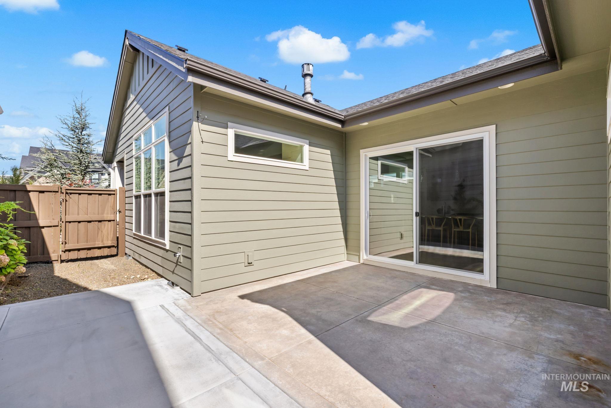 11672 N 23rd Ave, Boise, Idaho 83714, 3 Bedrooms, 2.5 Bathrooms, Residential For Sale, Price $670,000,MLS 99000994