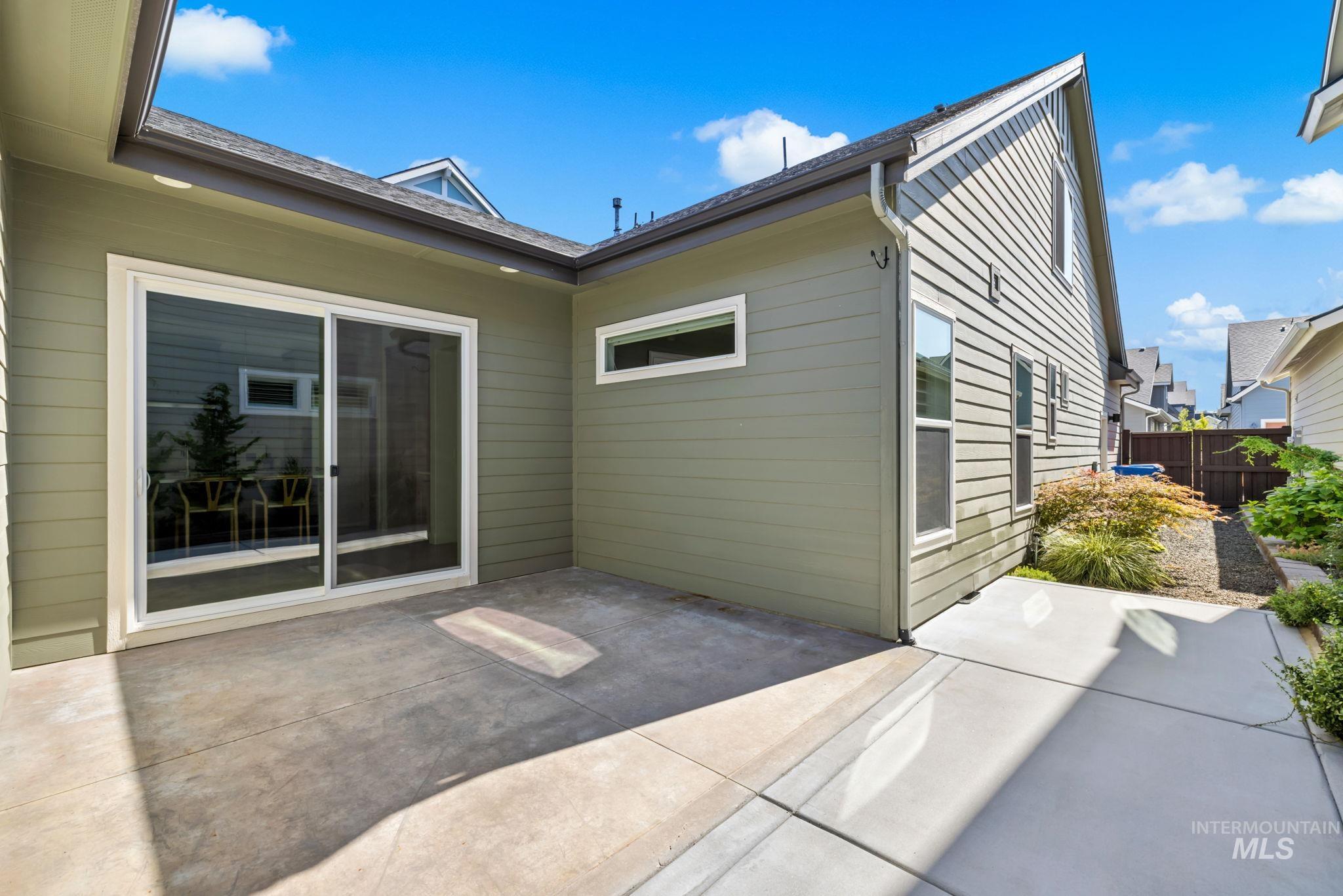 11672 N 23rd Ave, Boise, Idaho 83714, 3 Bedrooms, 2.5 Bathrooms, Residential For Sale, Price $670,000,MLS 99000994
