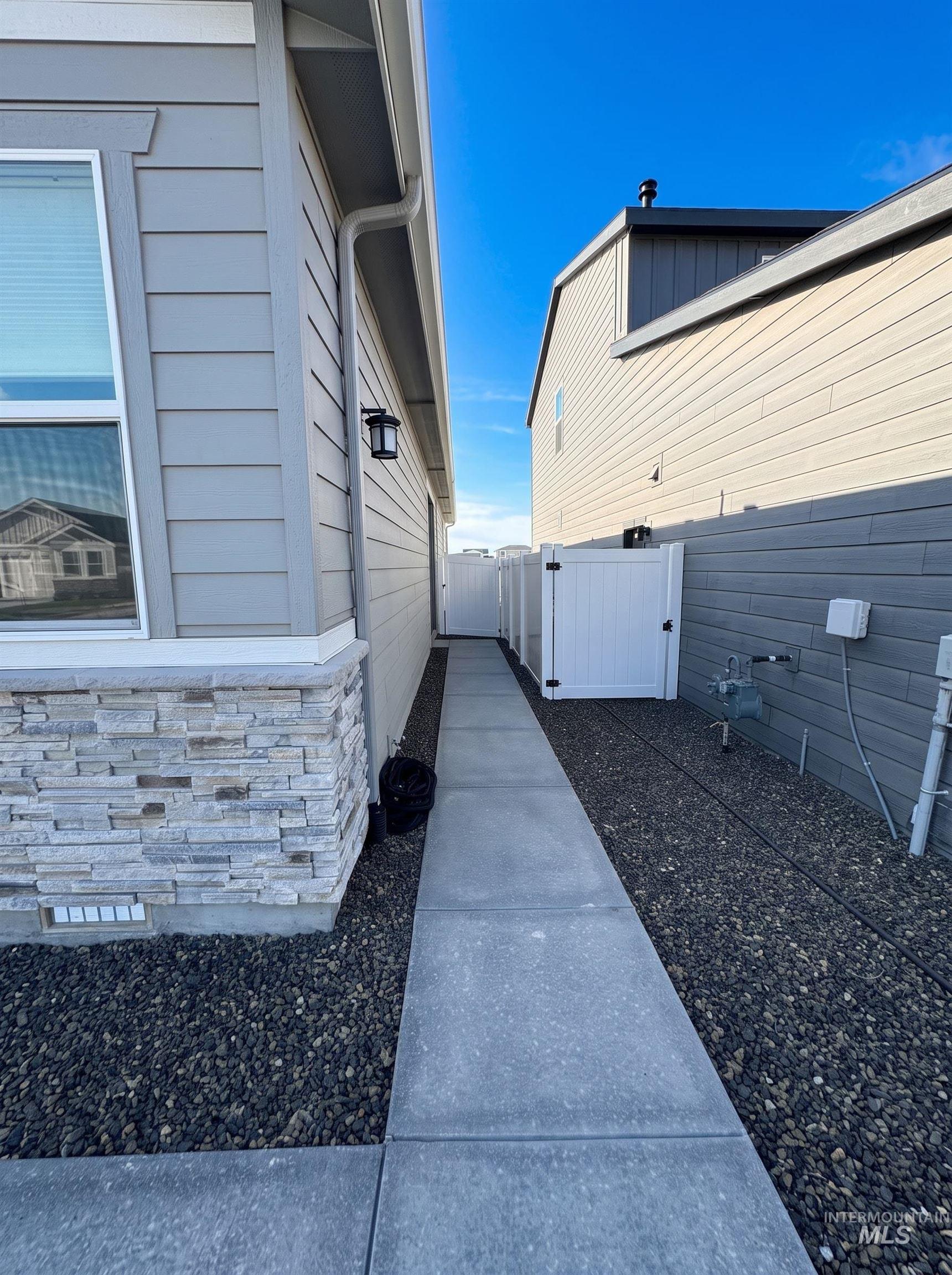 14661 Wing Spread Dr, Caldwell, Idaho 83607, 3 Bedrooms, 2 Bathrooms, Residential For Sale, Price $355,000,MLS 99000997
