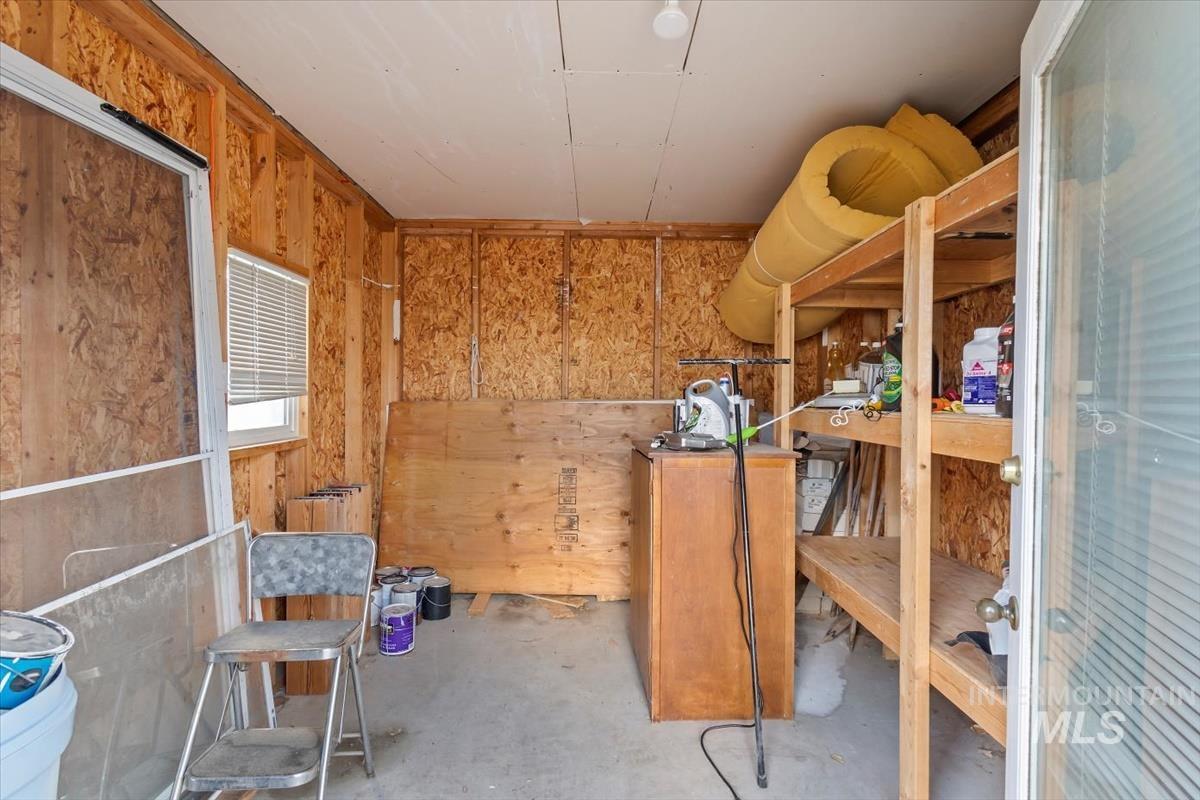 11927 Colonial, Caldwell, Idaho 83605, 3 Bedrooms, 2 Bathrooms, Residential For Sale, Price $349,900,MLS 99000998