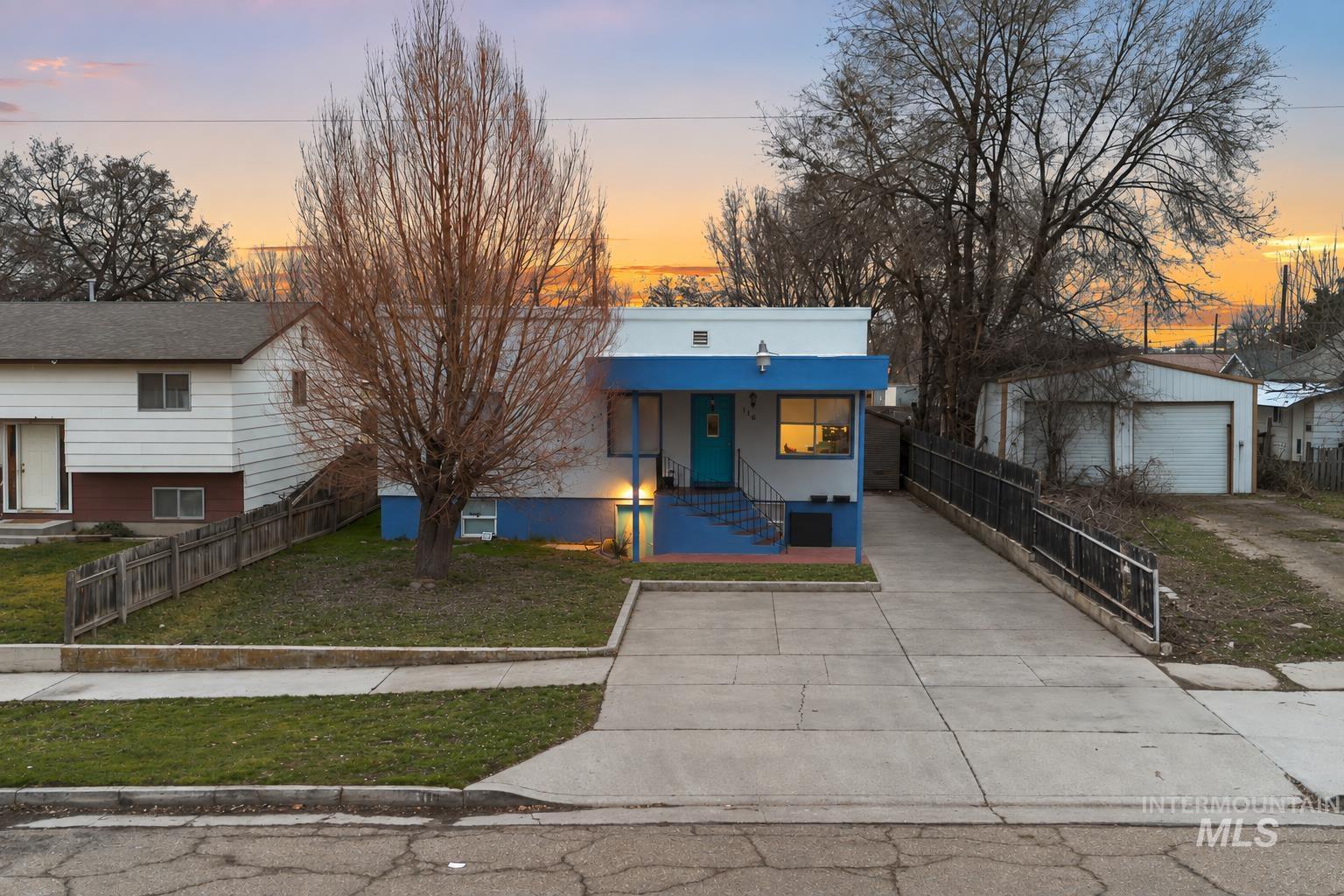 116 22nd Ave S, Nampa, Idaho 83651, 2 Bedrooms, 1 Bathroom, Residential Income For Sale, Price $405,000, 99001008