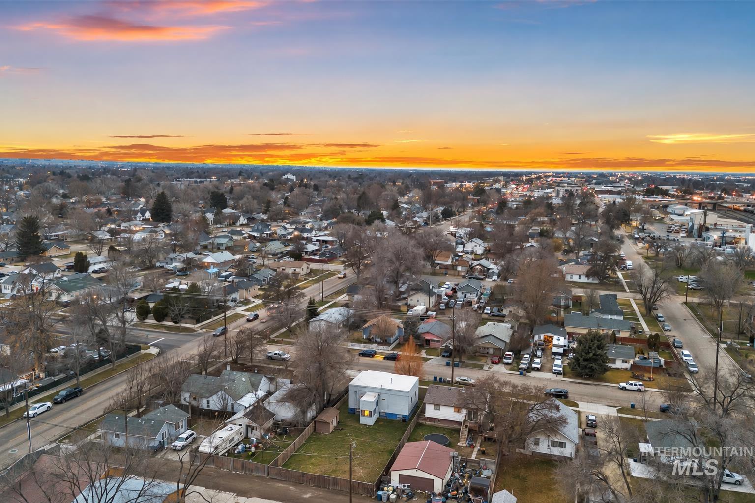 116 22nd Ave S, Nampa, Idaho 83651, 2 Bedrooms, 1 Bathroom, Residential Income For Sale, Price $405,000, 99001008