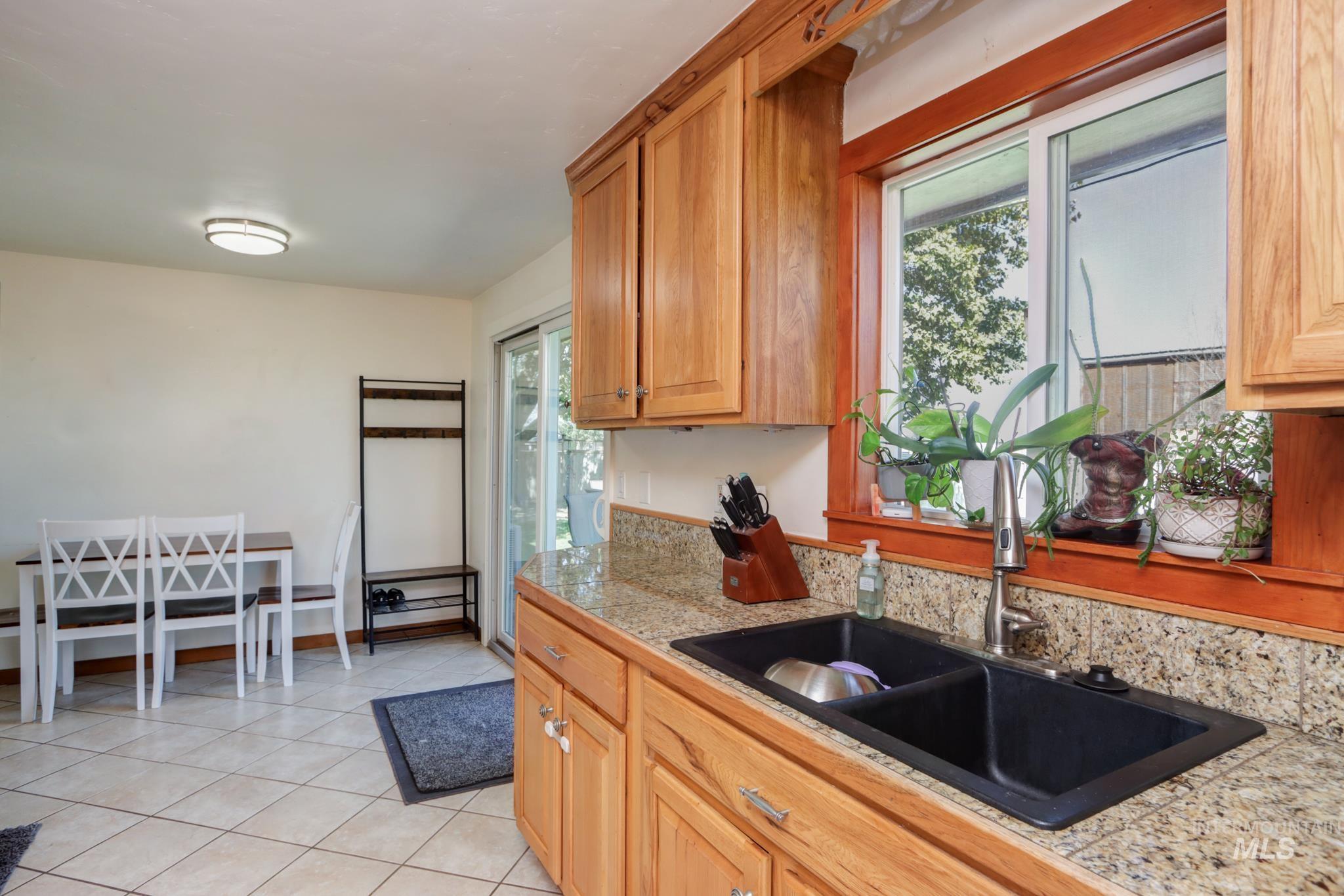 26519 Powers Road, Parma, Idaho 83669, 3 Bedrooms, 2 Bathrooms, Residential For Sale, Price $800,000,MLS 99001011