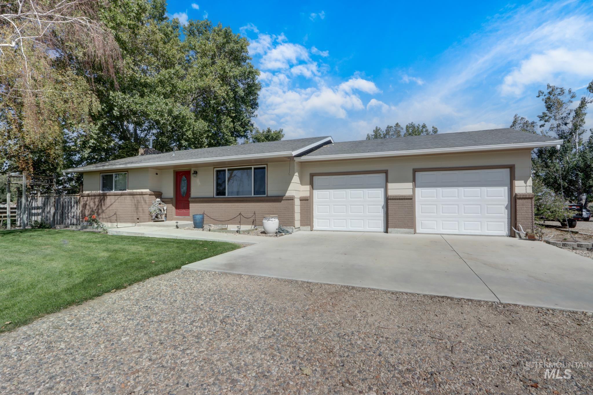 26519 Powers Road, Parma, Idaho 83669, 3 Bedrooms, 2 Bathrooms, Residential For Sale, Price $800,000,MLS 99001011