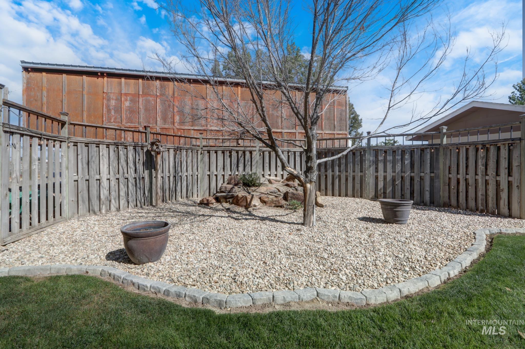 26519 Powers Road, Parma, Idaho 83669, 3 Bedrooms, 2 Bathrooms, Residential For Sale, Price $800,000,MLS 99001011
