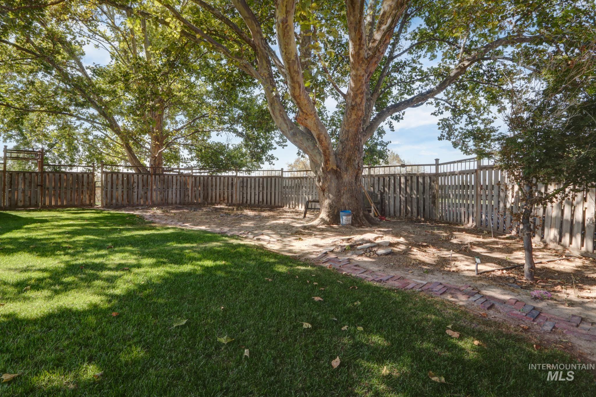 26519 Powers Road, Parma, Idaho 83669, 3 Bedrooms, 2 Bathrooms, Residential For Sale, Price $800,000,MLS 99001011