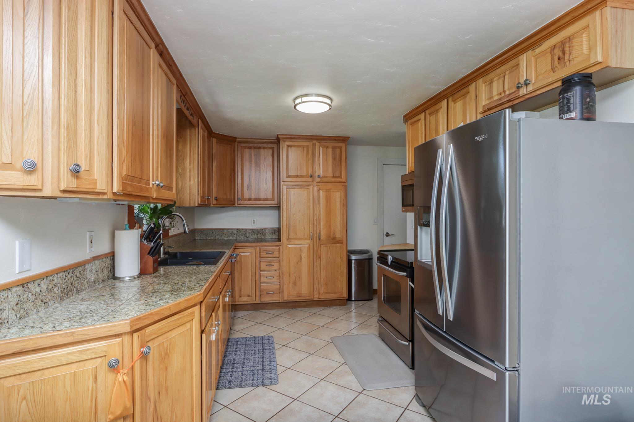 26519 Powers Road, Parma, Idaho 83669, 3 Bedrooms, 2 Bathrooms, Residential For Sale, Price $800,000,MLS 99001011