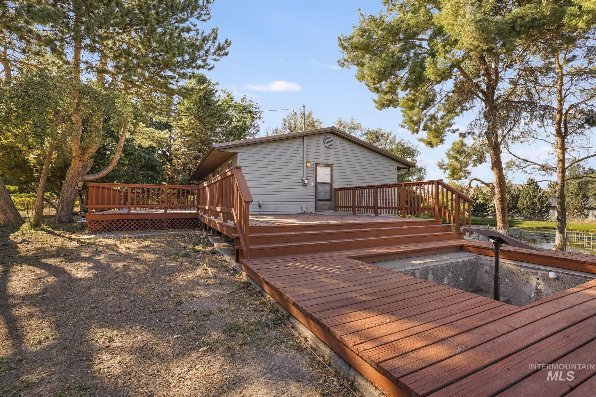 4796 River Rd, Buhl, Idaho 83316, 5 Bedrooms, 2 Bathrooms, Residential For Sale, Price $540,000,MLS 99001016