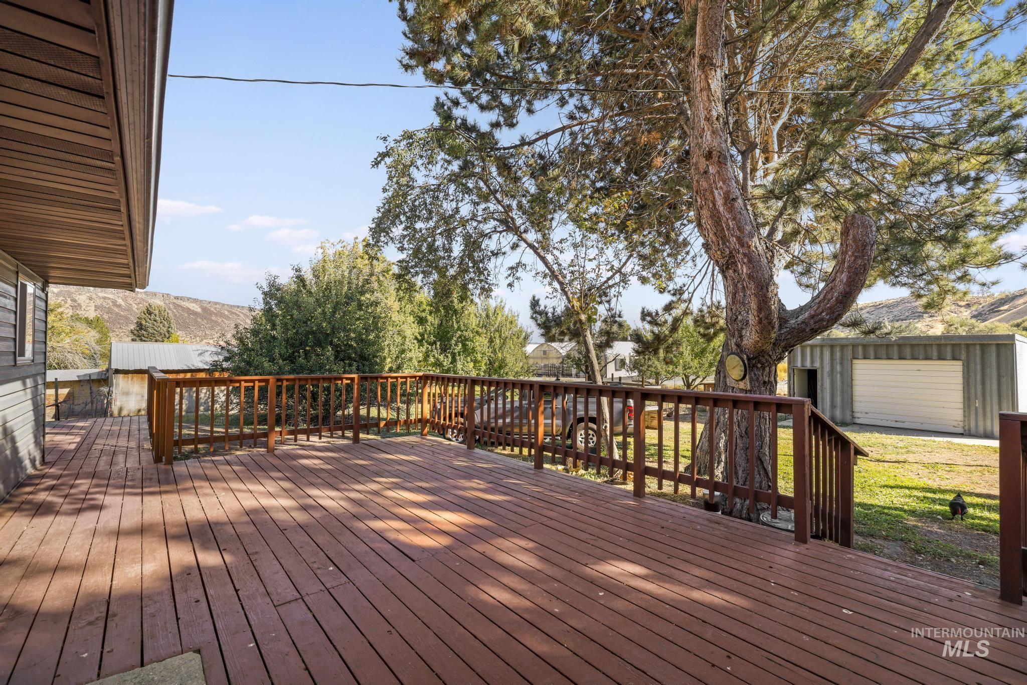 4796 River Rd, Buhl, Idaho 83316, 5 Bedrooms, 2 Bathrooms, Residential For Sale, Price $540,000,MLS 99001016