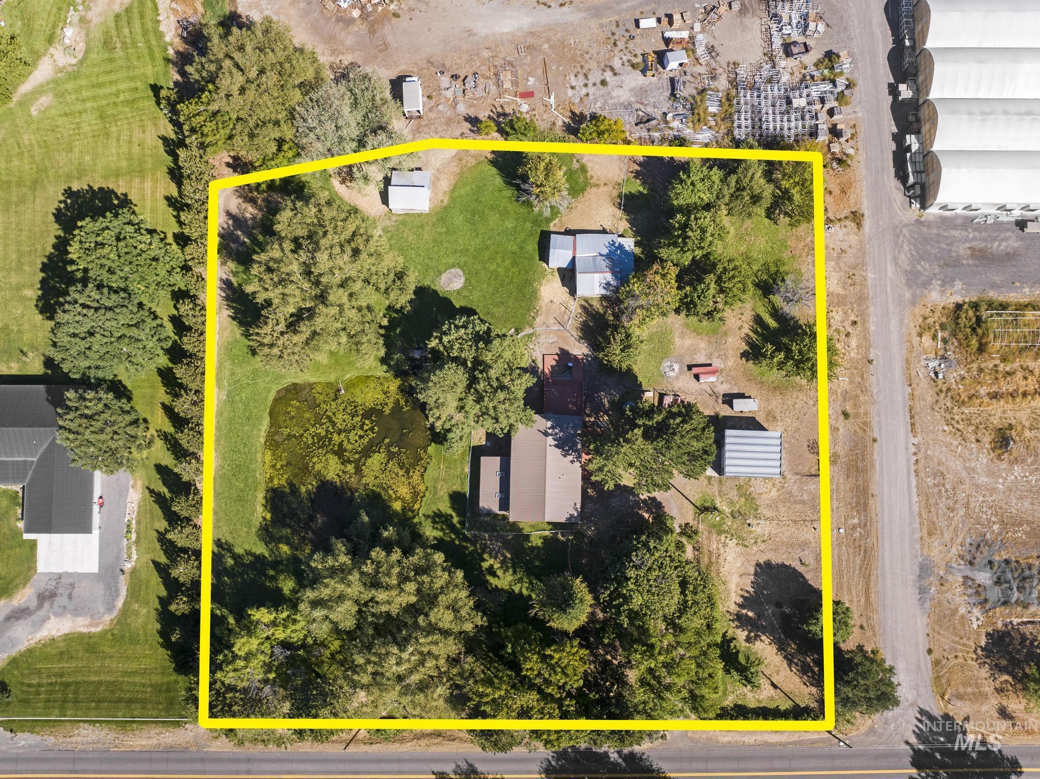 4796 River Rd, Buhl, Idaho 83316, 5 Bedrooms, 2 Bathrooms, Residential For Sale, Price $540,000,MLS 99001016