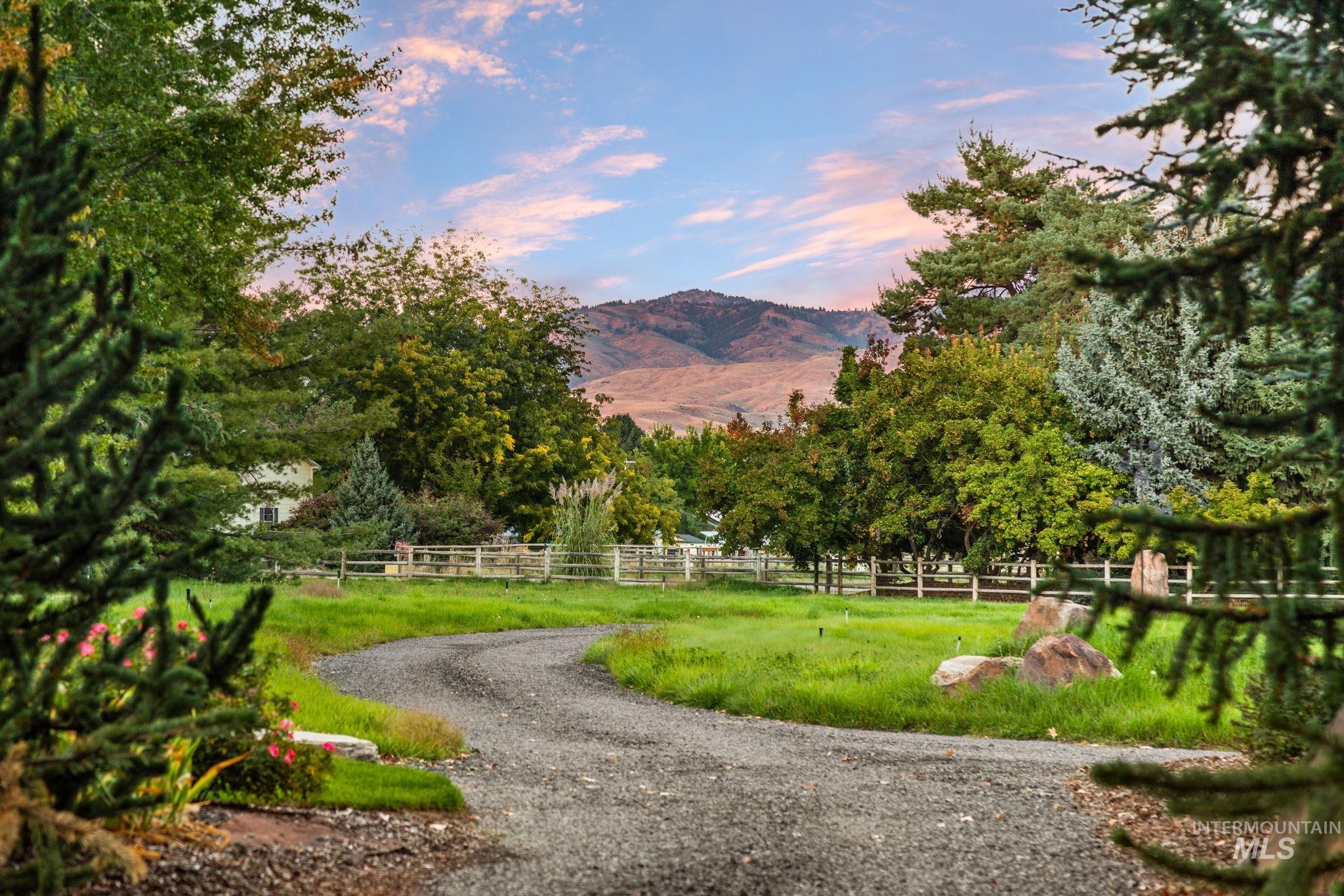 2985 N Holl Drive, Eagle, Idaho 83616, 3 Bedrooms, 3.5 Bathrooms, Residential For Sale, Price $3,000,000,MLS 99001024