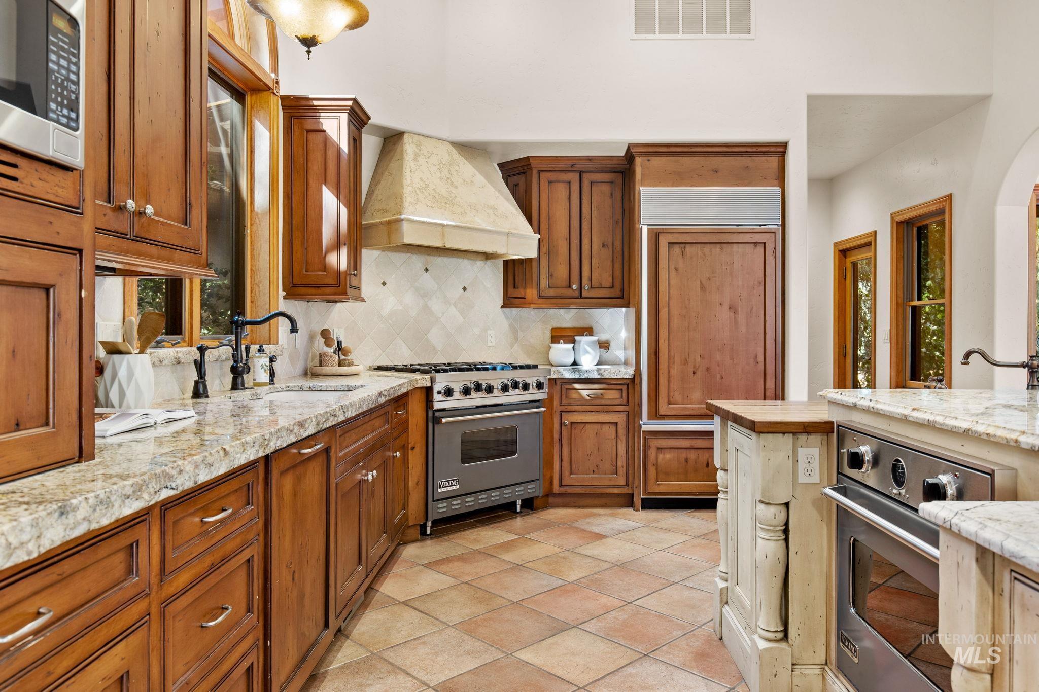 2985 N Holl Drive, Eagle, Idaho 83616, 3 Bedrooms, 3.5 Bathrooms, Residential For Sale, Price $3,000,000,MLS 99001024