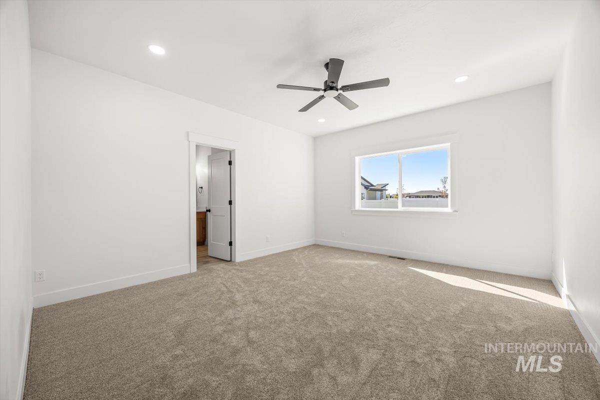 2176 Austin, Fruitland, Idaho 83619, 4 Bedrooms, 2 Bathrooms, Residential For Sale, Price $455,000,MLS 99001041