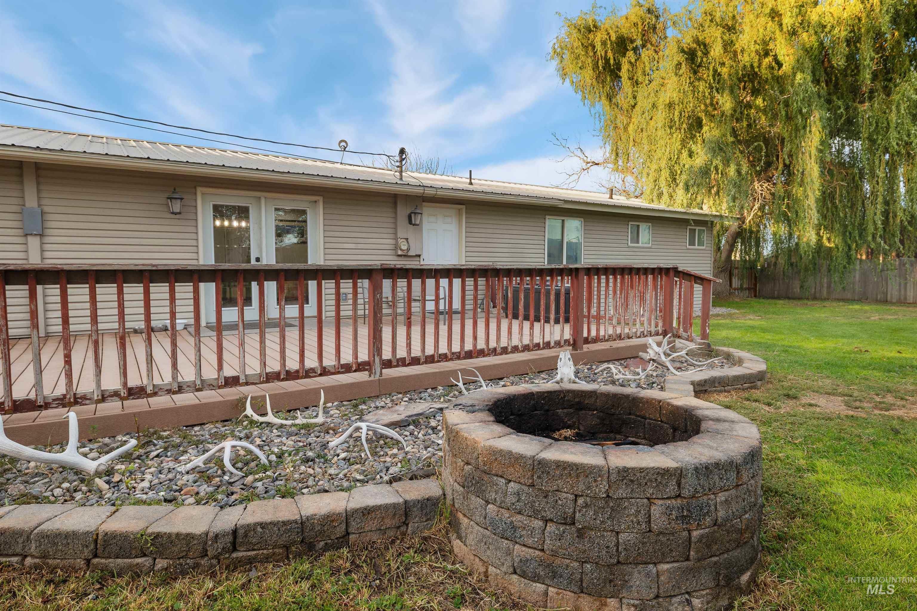 2681 E 3700 N, Twin Falls, Idaho 83301, 4 Bedrooms, 2 Bathrooms, Residential For Sale, Price $550,000,MLS 99001048