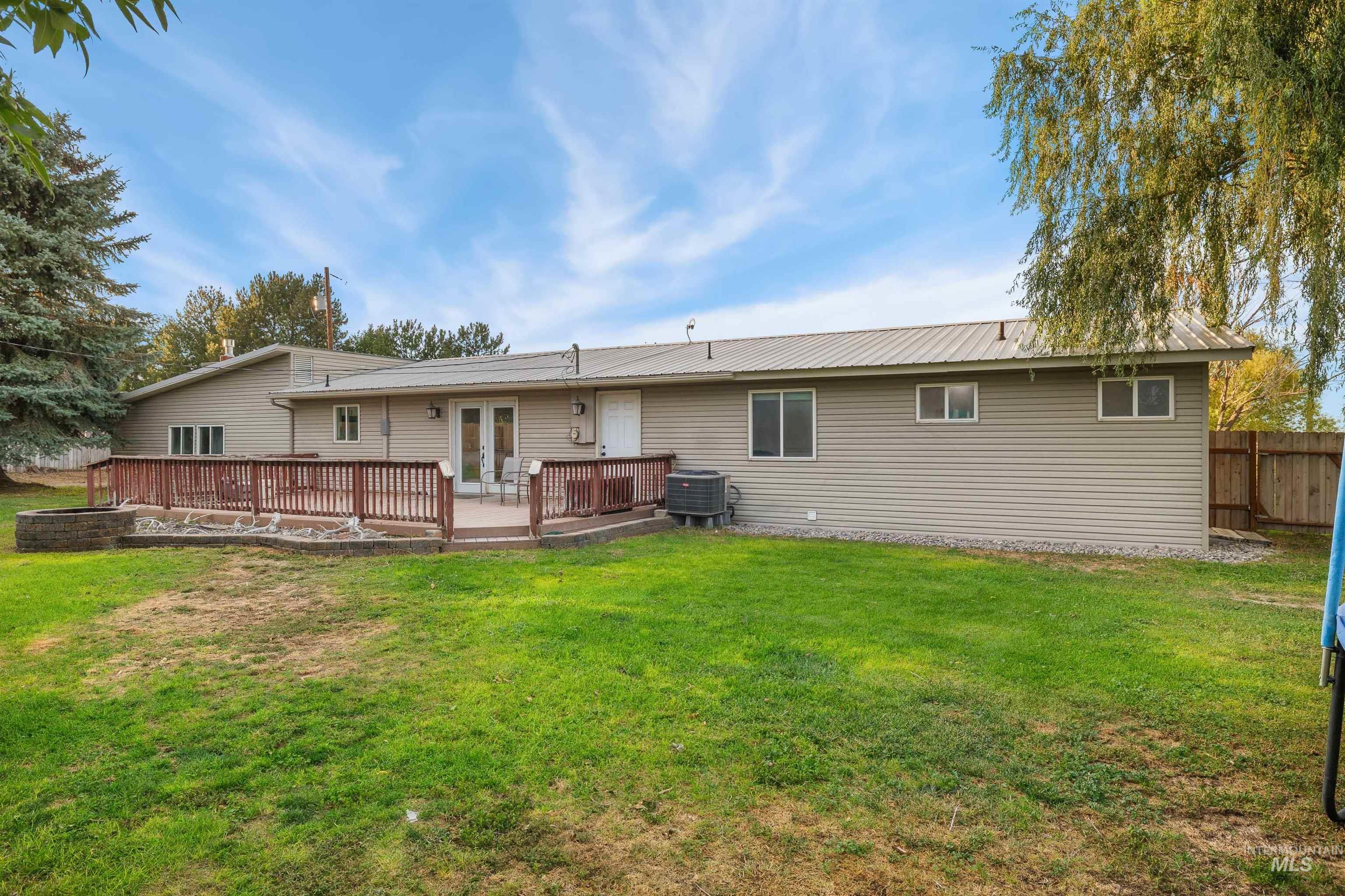 2681 E 3700 N, Twin Falls, Idaho 83301, 4 Bedrooms, 2 Bathrooms, Residential For Sale, Price $550,000,MLS 99001048