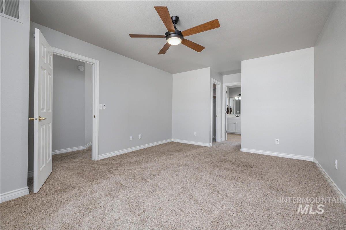 366 E Brookhollow Dr, Boise, Idaho 83716, 3 Bedrooms, 2.5 Bathrooms, Residential For Sale, Price $585,000,MLS 99001052