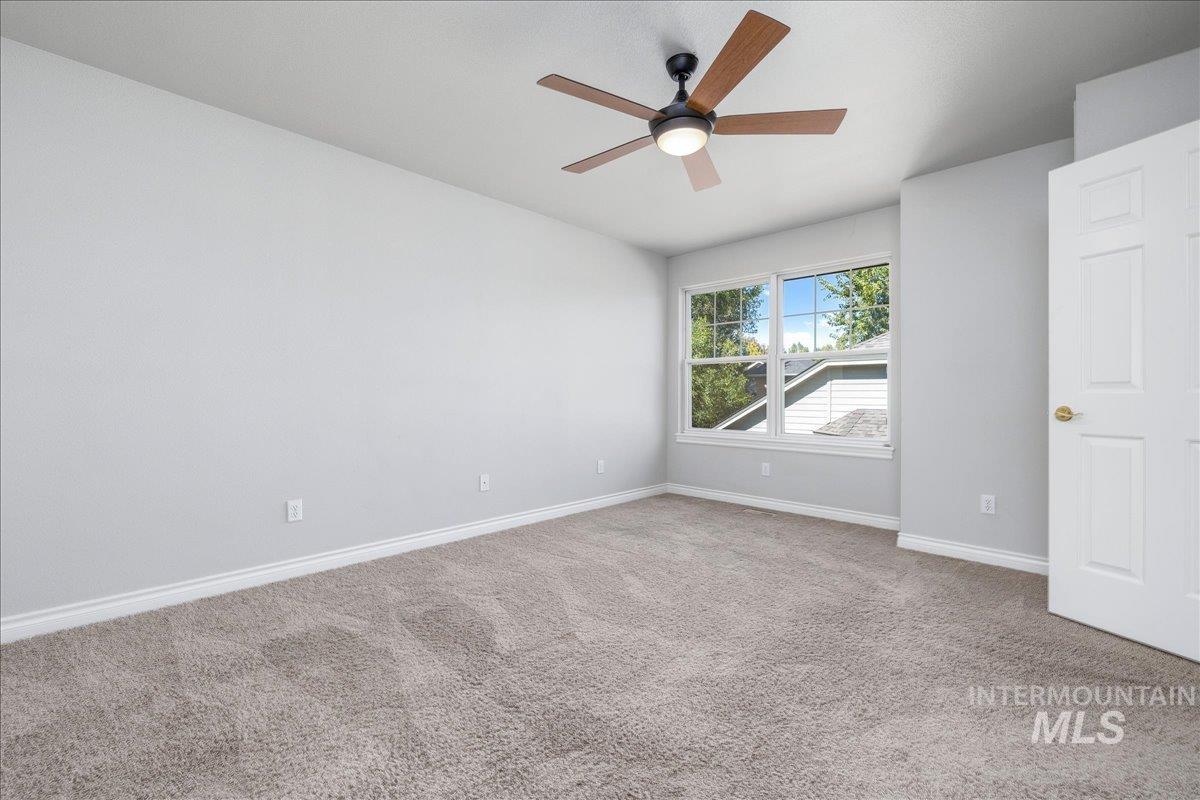 366 E Brookhollow Dr, Boise, Idaho 83716, 3 Bedrooms, 2.5 Bathrooms, Residential For Sale, Price $585,000,MLS 99001052