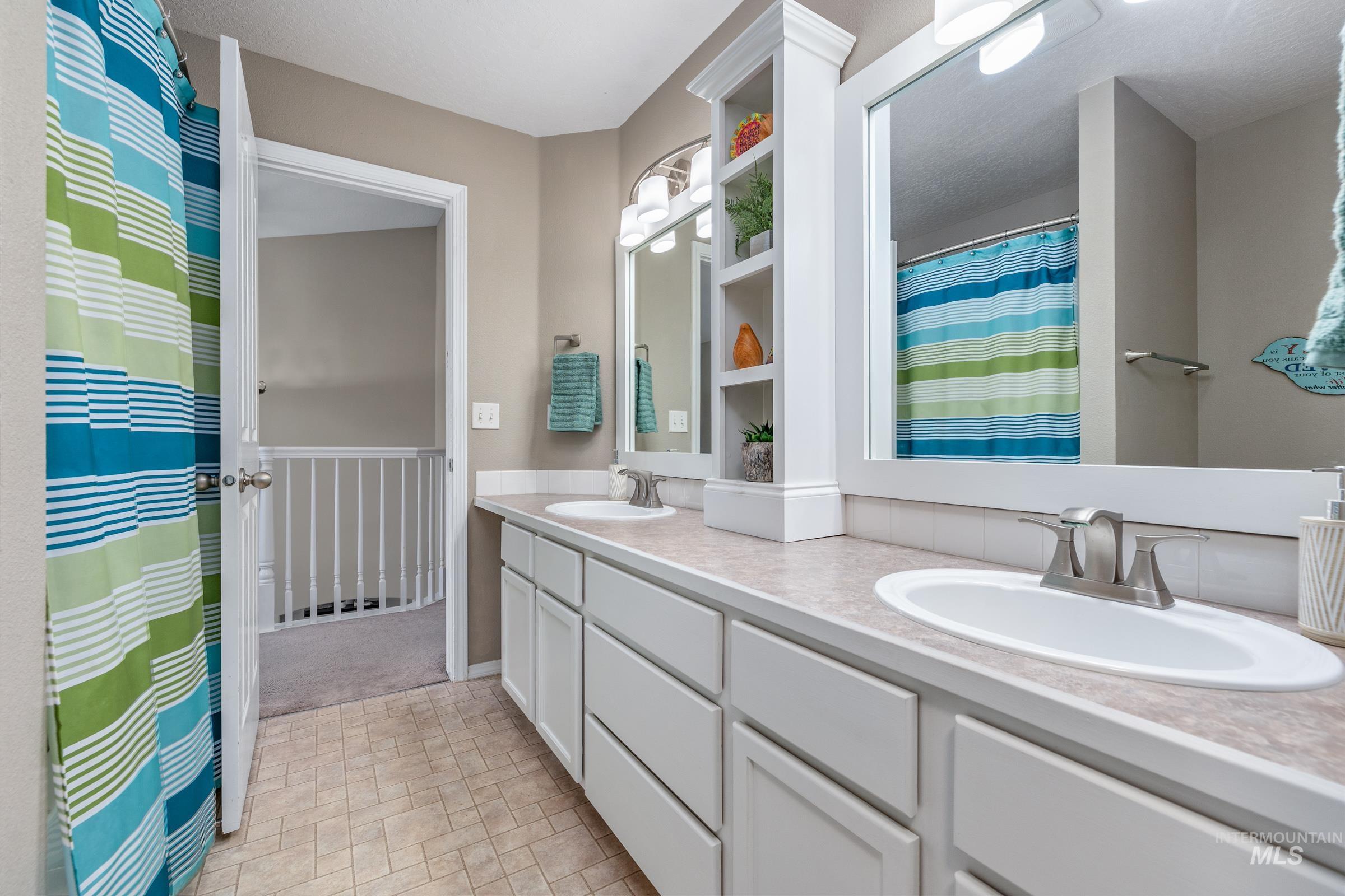 9727 W Geronimo Court, Boise, Idaho 83709, 4 Bedrooms, 2.5 Bathrooms, Residential For Sale, Price $600,000,MLS 99001057