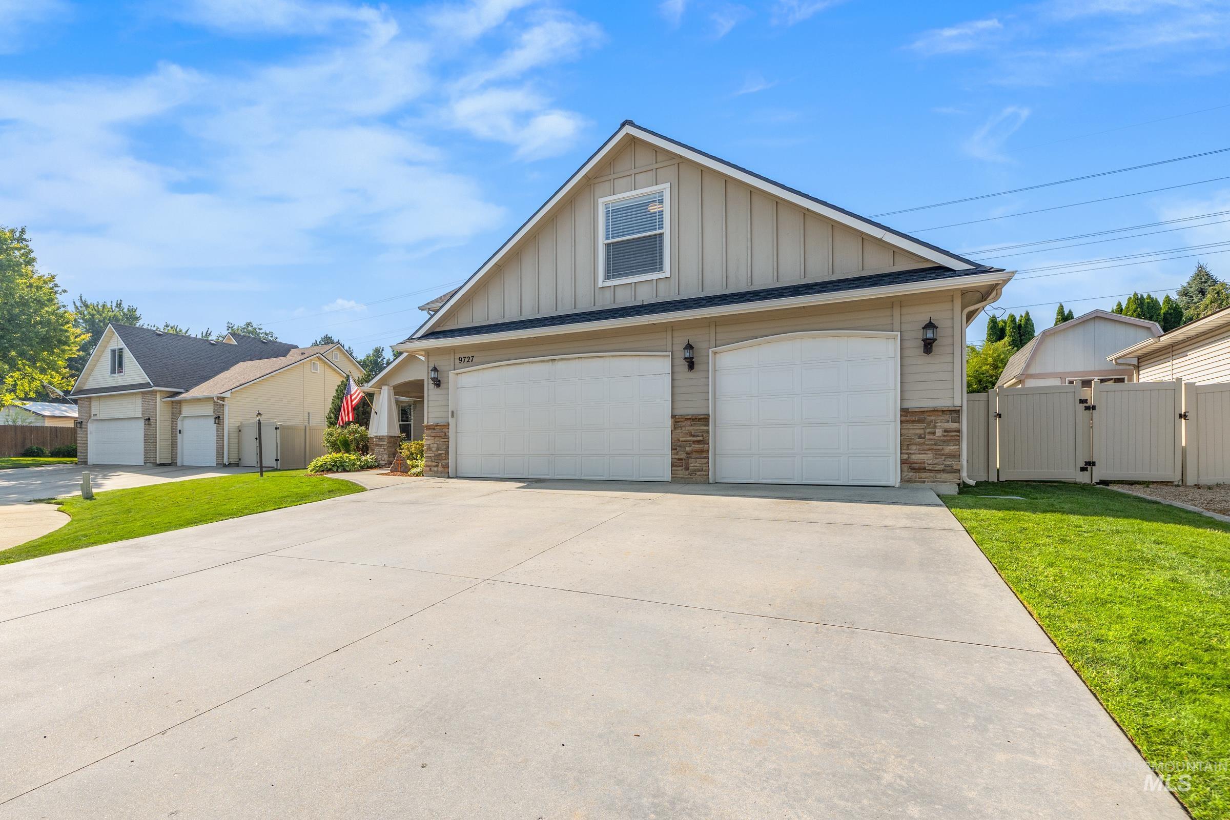 9727 W Geronimo Court, Boise, Idaho 83709, 4 Bedrooms, 2.5 Bathrooms, Residential For Sale, Price $600,000,MLS 99001057