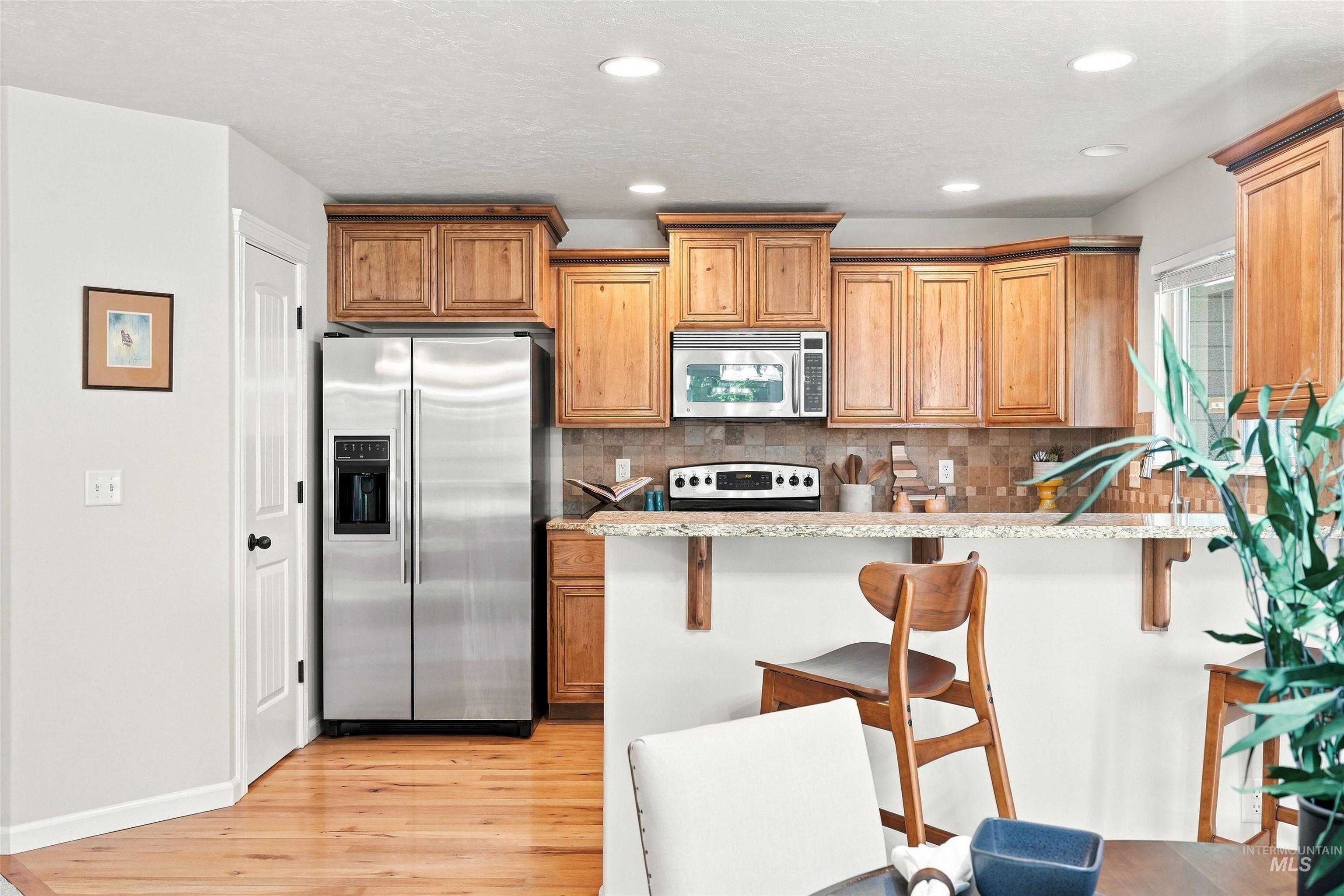 663 N Shadowfox PL, Eagle, Idaho 83616, 3 Bedrooms, 2.5 Bathrooms, Residential For Sale, Price $444,000,MLS 99001059