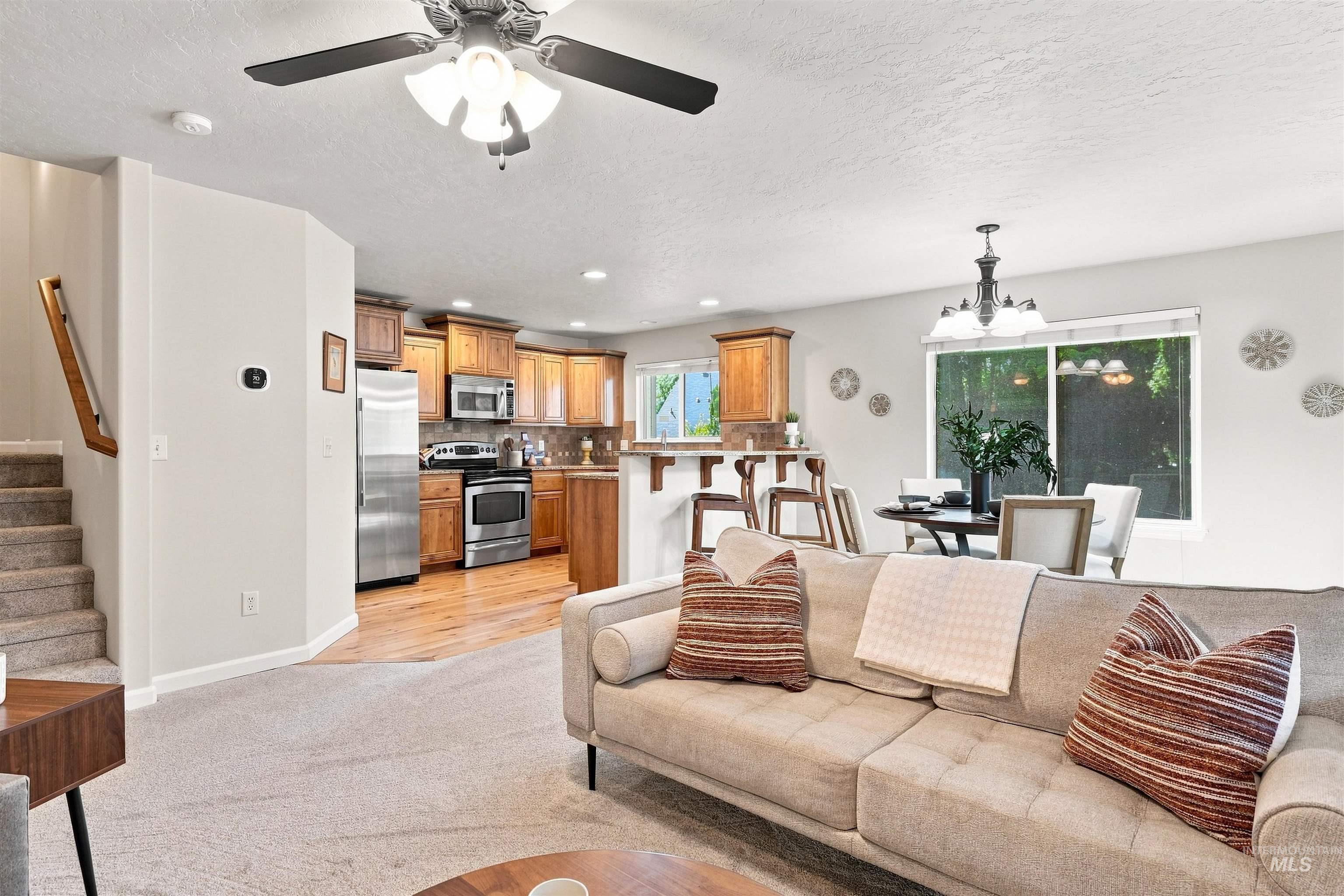 663 N Shadowfox PL, Eagle, Idaho 83616, 3 Bedrooms, 2.5 Bathrooms, Residential For Sale, Price $444,000,MLS 99001059