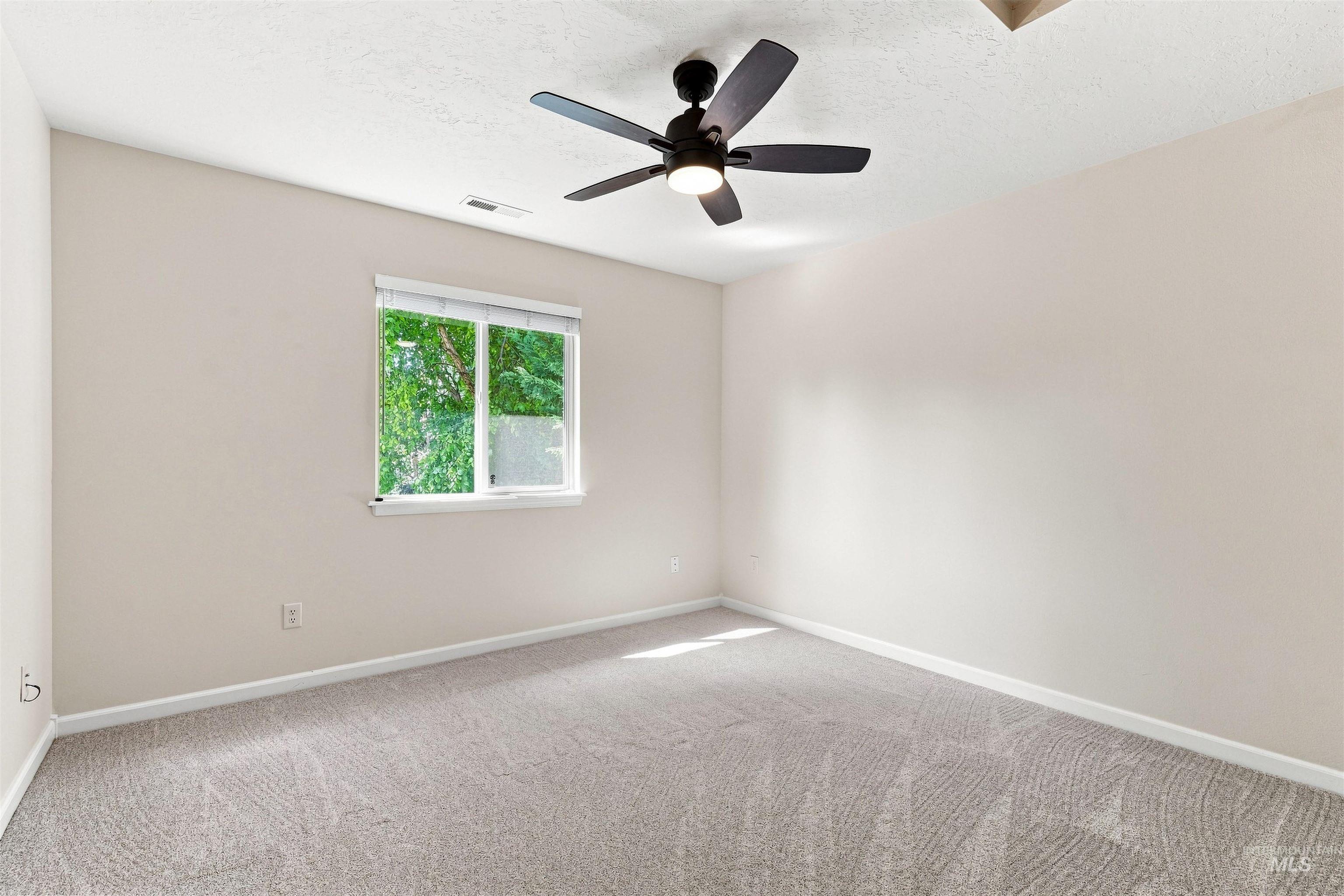 663 N Shadowfox PL, Eagle, Idaho 83616, 3 Bedrooms, 2.5 Bathrooms, Residential For Sale, Price $444,000,MLS 99001059