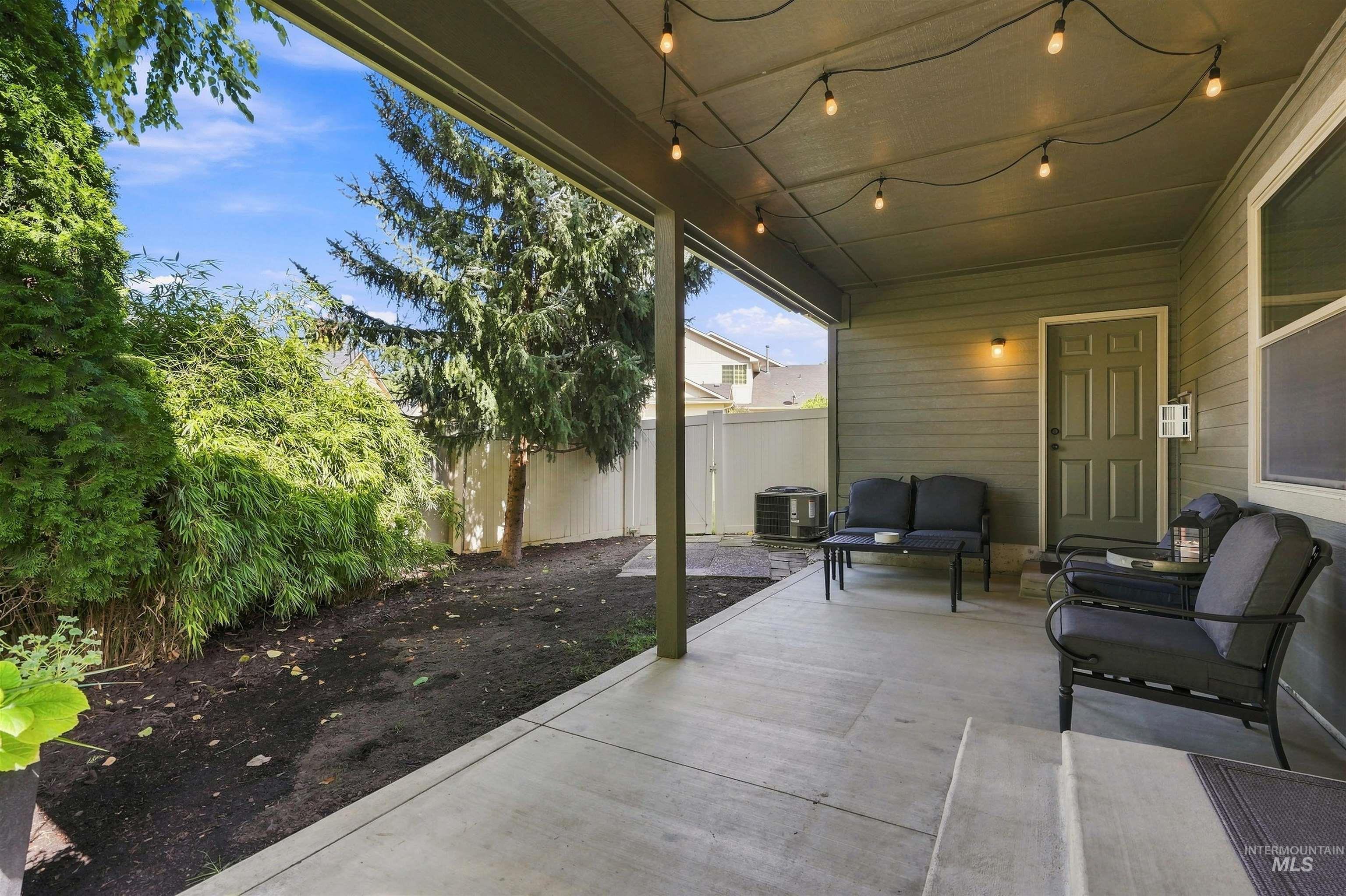 663 N Shadowfox PL, Eagle, Idaho 83616, 3 Bedrooms, 2.5 Bathrooms, Residential For Sale, Price $444,000,MLS 99001059