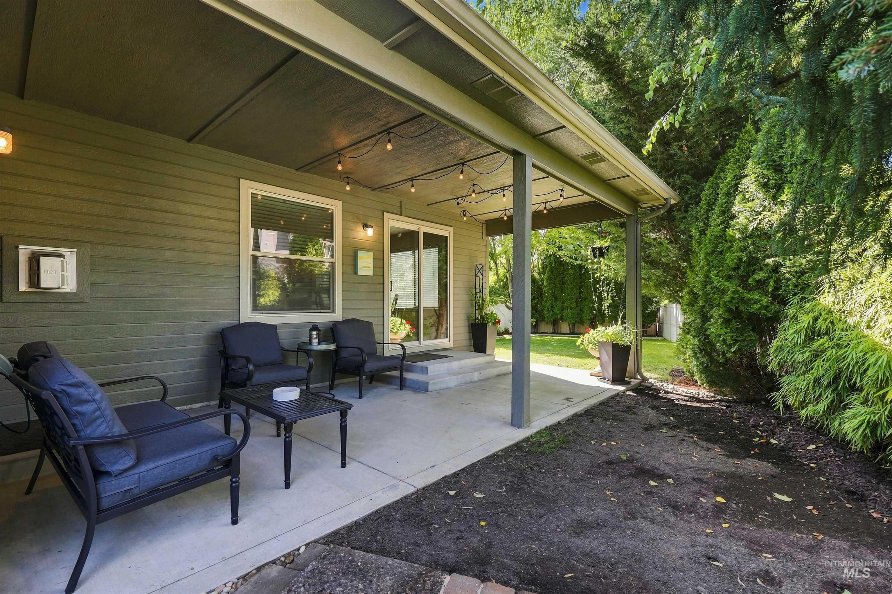 663 N Shadowfox PL, Eagle, Idaho 83616, 3 Bedrooms, 2.5 Bathrooms, Residential For Sale, Price $444,000,MLS 99001059
