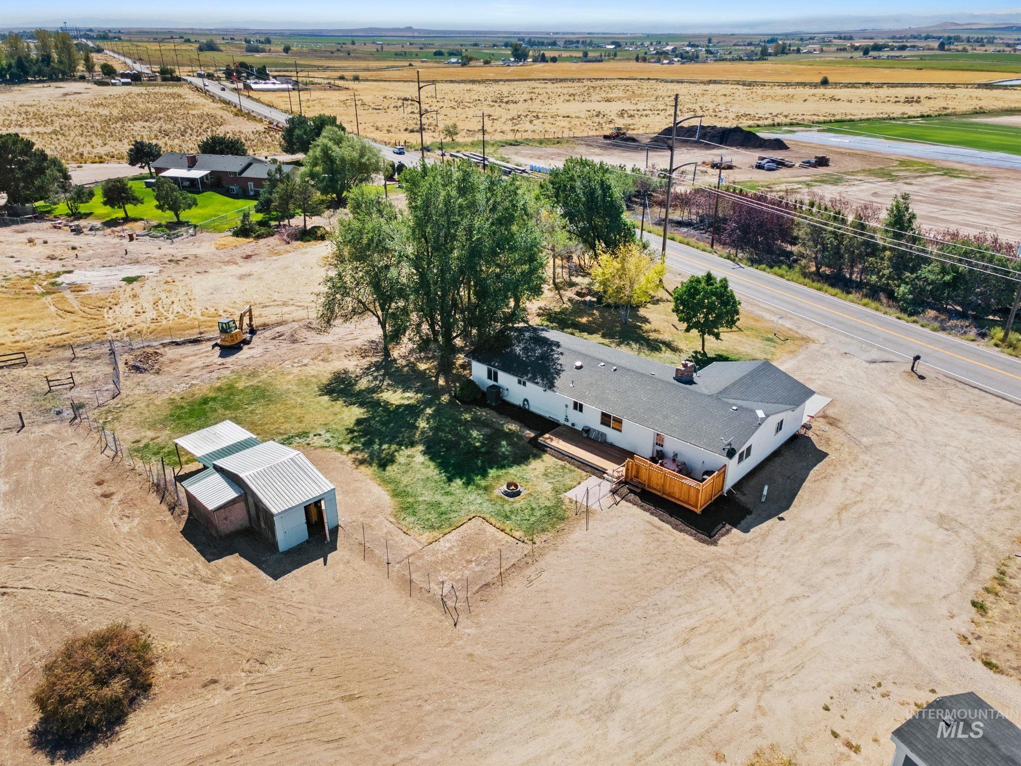 13270 S Cloverdale Road, Kuna, Idaho 83634, 3 Bedrooms, 2 Bathrooms, Residential For Sale, Price $825,000, 99001065