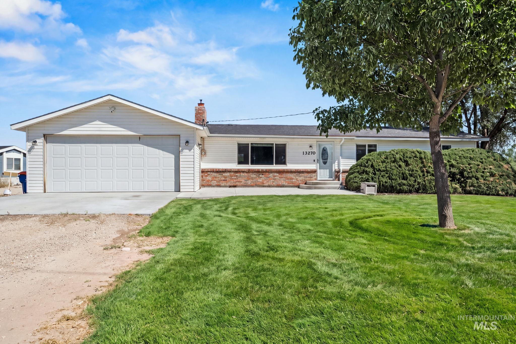13270 S Cloverdale Road, Kuna, Idaho 83634, 3 Bedrooms, 2 Bathrooms, Residential For Sale, Price $825,000, 99001065