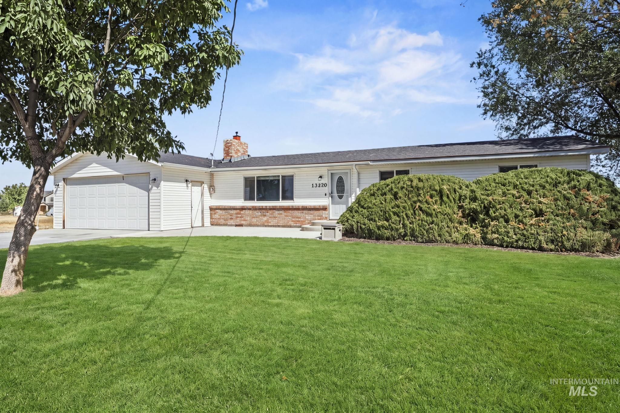 13270 S Cloverdale Road, Kuna, Idaho 83634, 3 Bedrooms, 2 Bathrooms, Residential For Sale, Price $825,000, 99001065