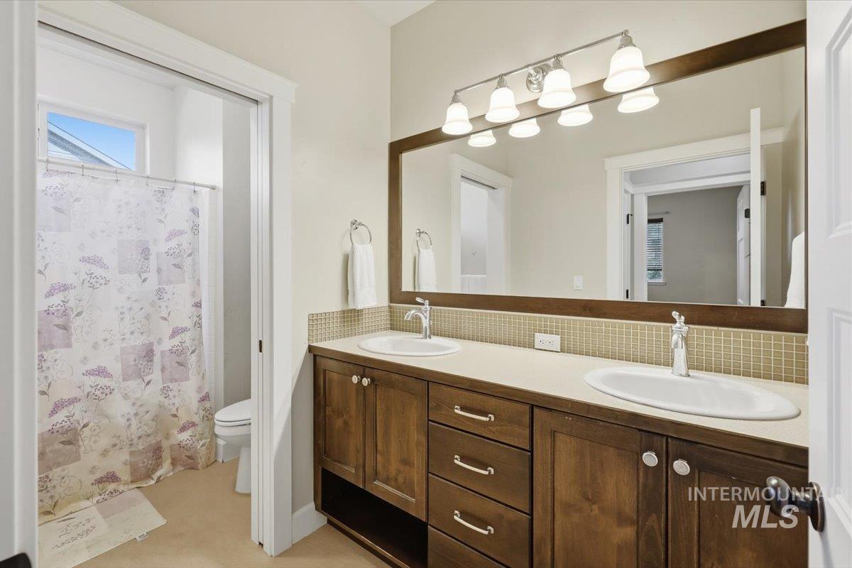 579 W Gable St, Meridian, Idaho 83646, 5 Bedrooms, 3 Bathrooms, Residential For Sale, Price $815,000, 99001067
