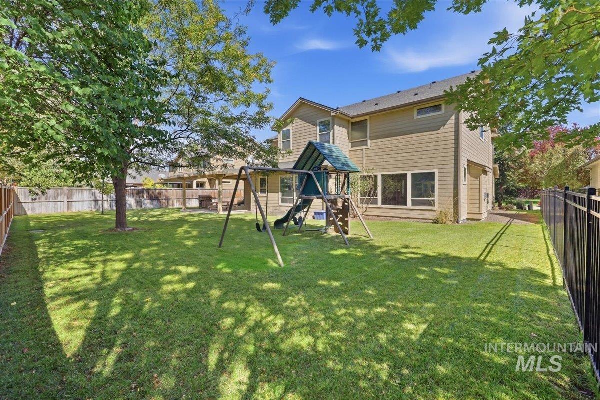 579 W Gable St, Meridian, Idaho 83646, 5 Bedrooms, 3 Bathrooms, Residential For Sale, Price $815,000, 99001067