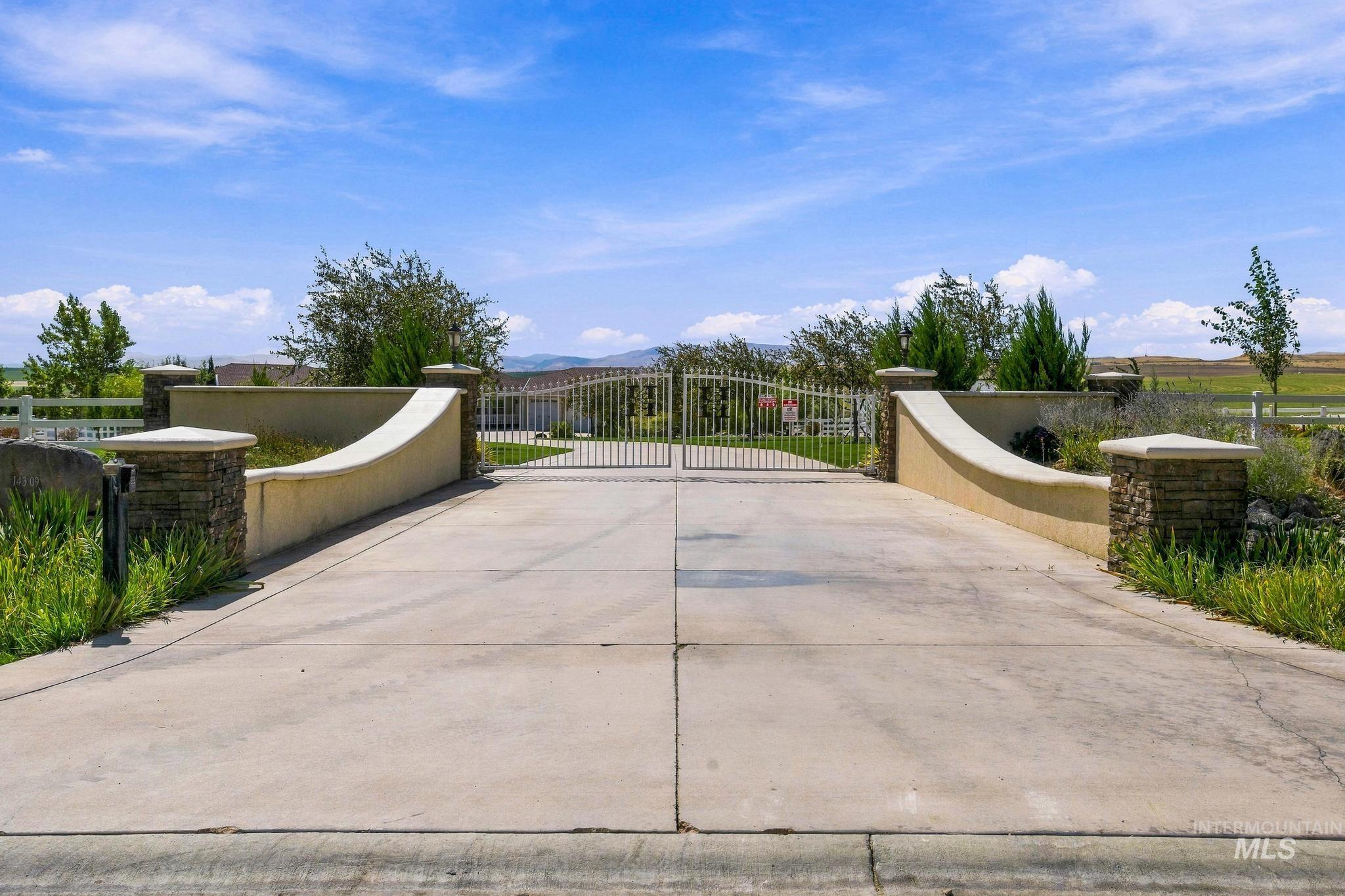 14309 Quarry Ridge Dr., Nampa, Idaho 83686, 3 Bedrooms, 3 Bathrooms, Residential For Sale, Price $1,677,700,MLS 99001070