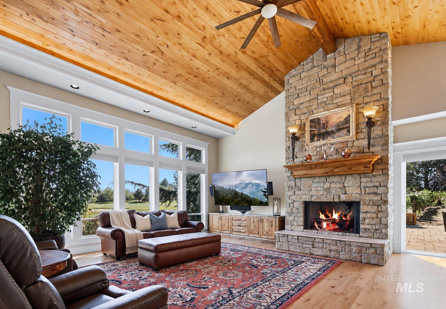 6462 N. Spurwing Ln., Meridian, Idaho 83646, 4 Bedrooms, 5 Bathrooms, Residential For Sale, Price $2,599,900, 99001072