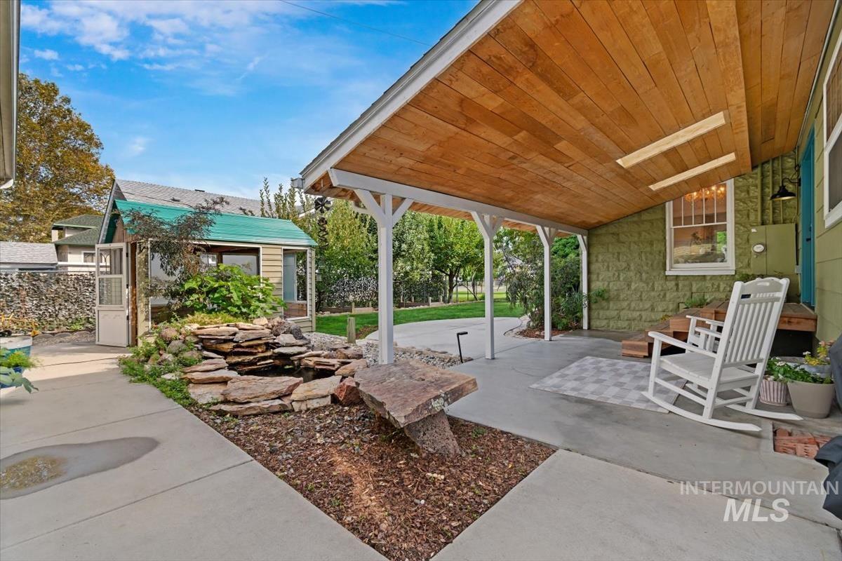 604 E 1st Street, Emmett, Idaho 83617, 4 Bedrooms, 2 Bathrooms, Residential For Sale, Price $650,000, 99001075
