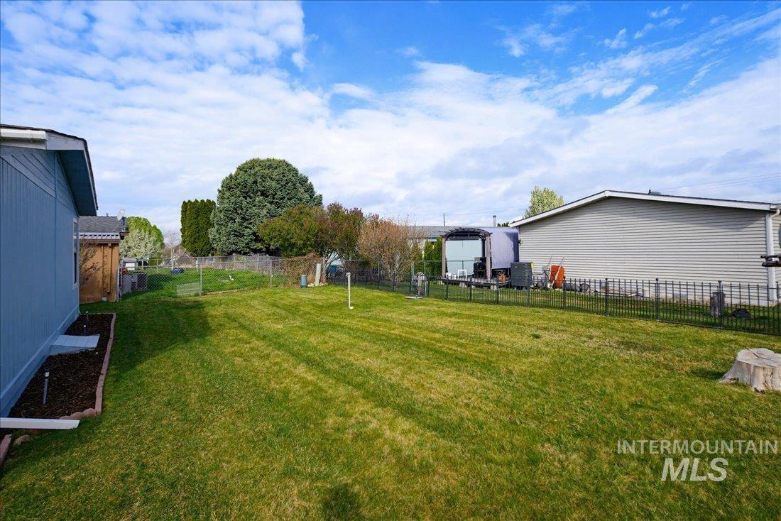 1907 W Flamingo Ave #44, Nampa, Idaho 83651, 3 Bedrooms, 2 Bathrooms, Residential For Sale, Price $175,000,MLS 99001079