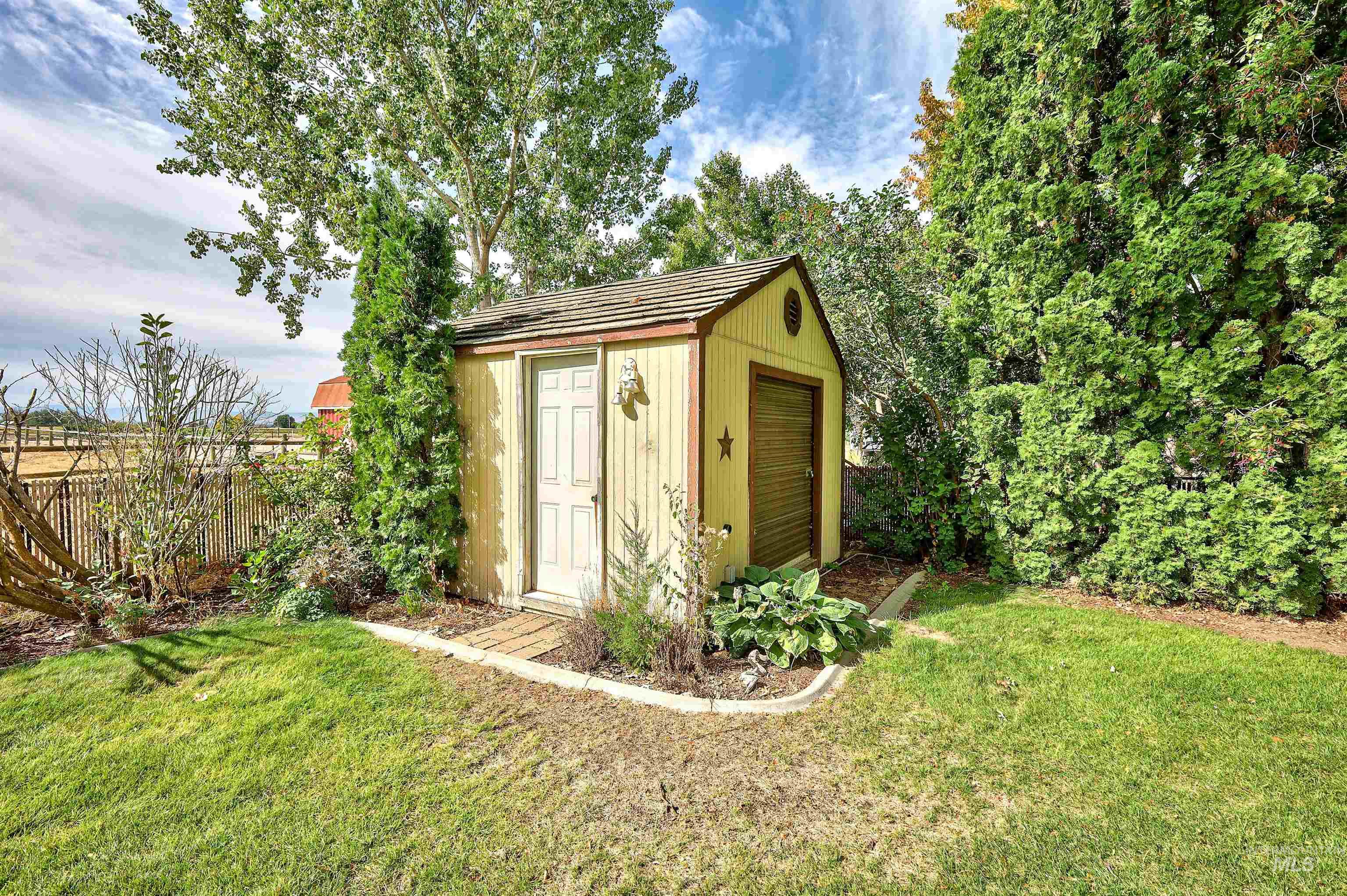 7301 Lima Dr, Nampa, Idaho 83687, 4 Bedrooms, 2 Bathrooms, Residential For Sale, Price $559,900,MLS 99001085