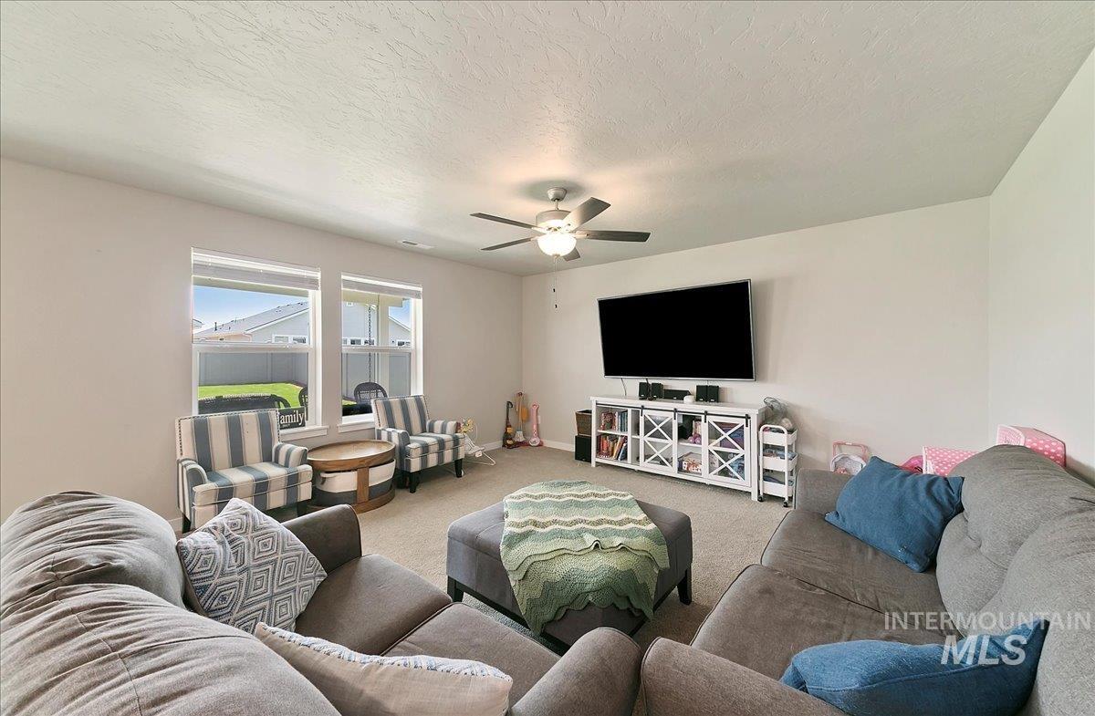 11299 W Taviton St, Nampa, Idaho 83651, 3 Bedrooms, 2.5 Bathrooms, Residential For Sale, Price $429,900, 99001090