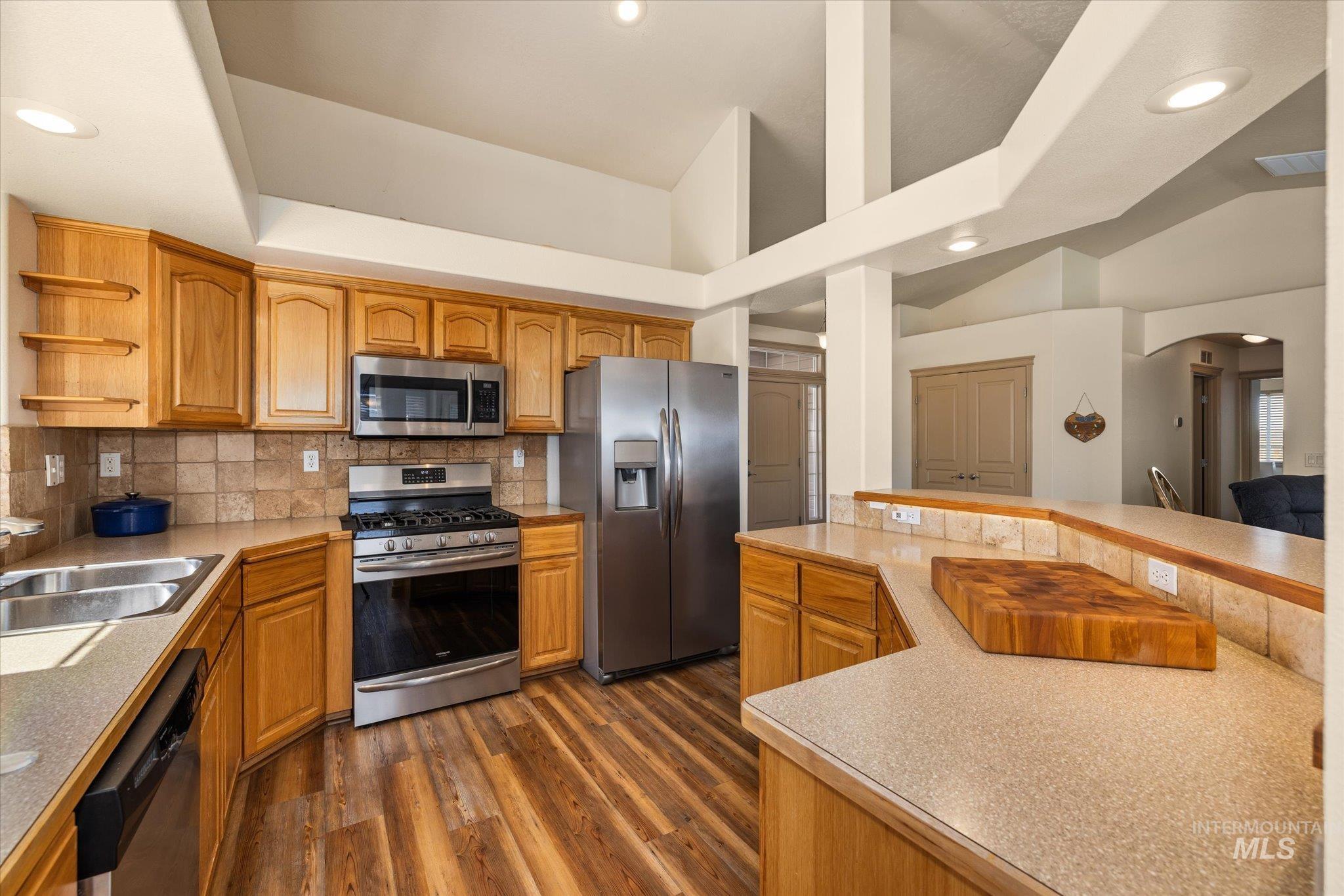 11354 W Mission Pointe Dr, Nampa, Idaho 83651, 3 Bedrooms, 2 Bathrooms, Residential For Sale, Price $399,900, 99001092