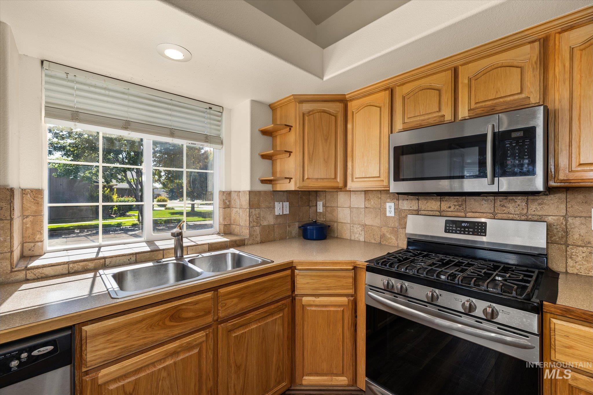 11354 W Mission Pointe Dr, Nampa, Idaho 83651, 3 Bedrooms, 2 Bathrooms, Residential For Sale, Price $399,900, 99001092