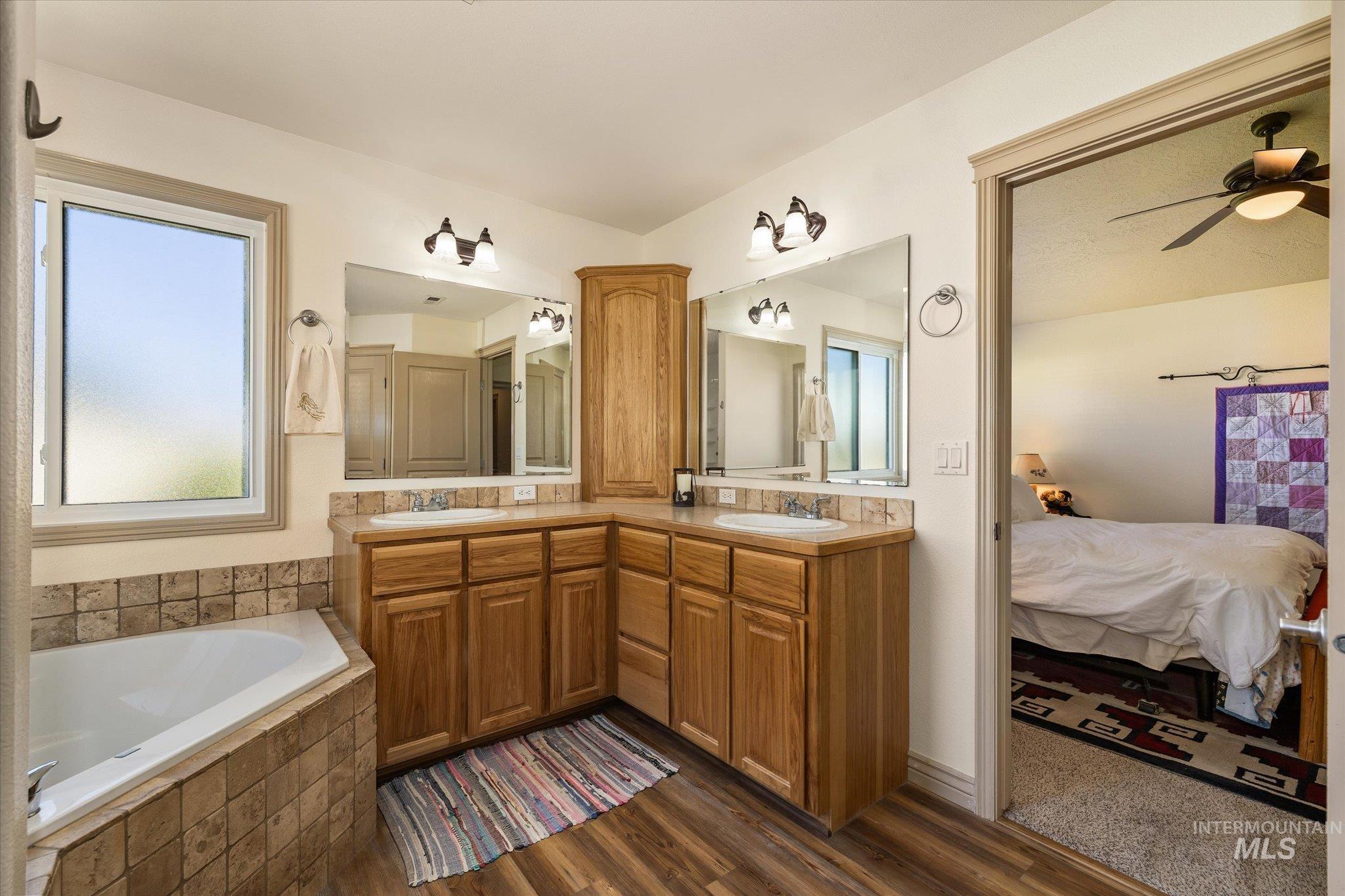 11354 W Mission Pointe Dr, Nampa, Idaho 83651, 3 Bedrooms, 2 Bathrooms, Residential For Sale, Price $399,900, 99001092