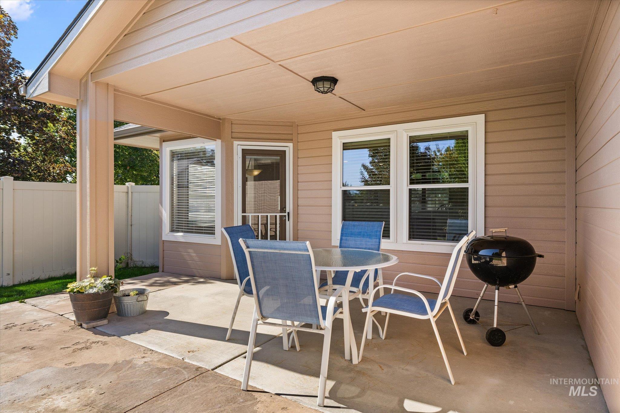 11354 W Mission Pointe Dr, Nampa, Idaho 83651, 3 Bedrooms, 2 Bathrooms, Residential For Sale, Price $399,900, 99001092