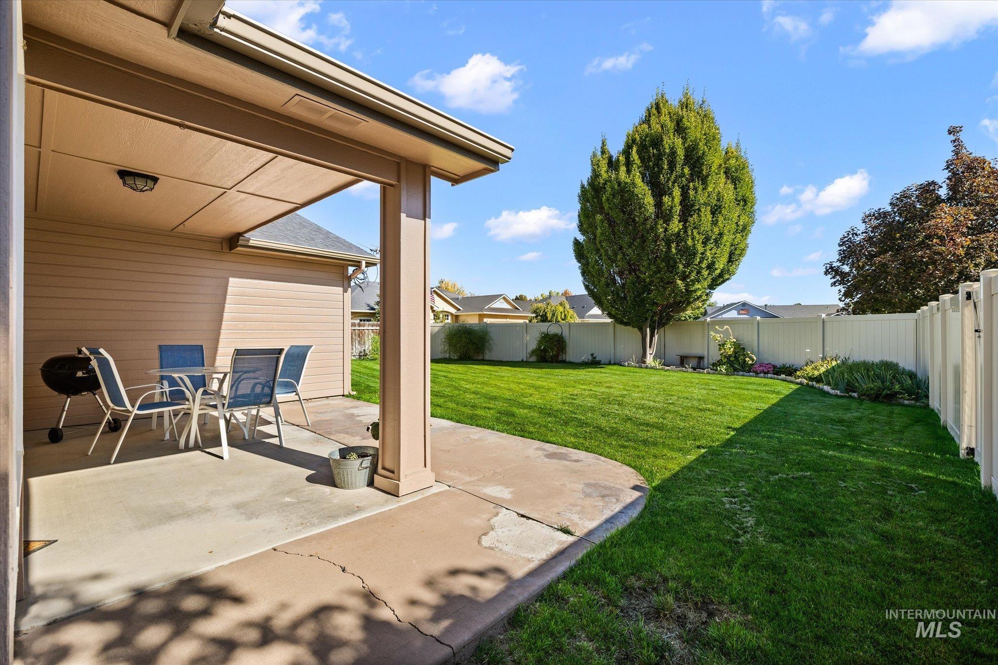 11354 W Mission Pointe Dr, Nampa, Idaho 83651, 3 Bedrooms, 2 Bathrooms, Residential For Sale, Price $399,900, 99001092